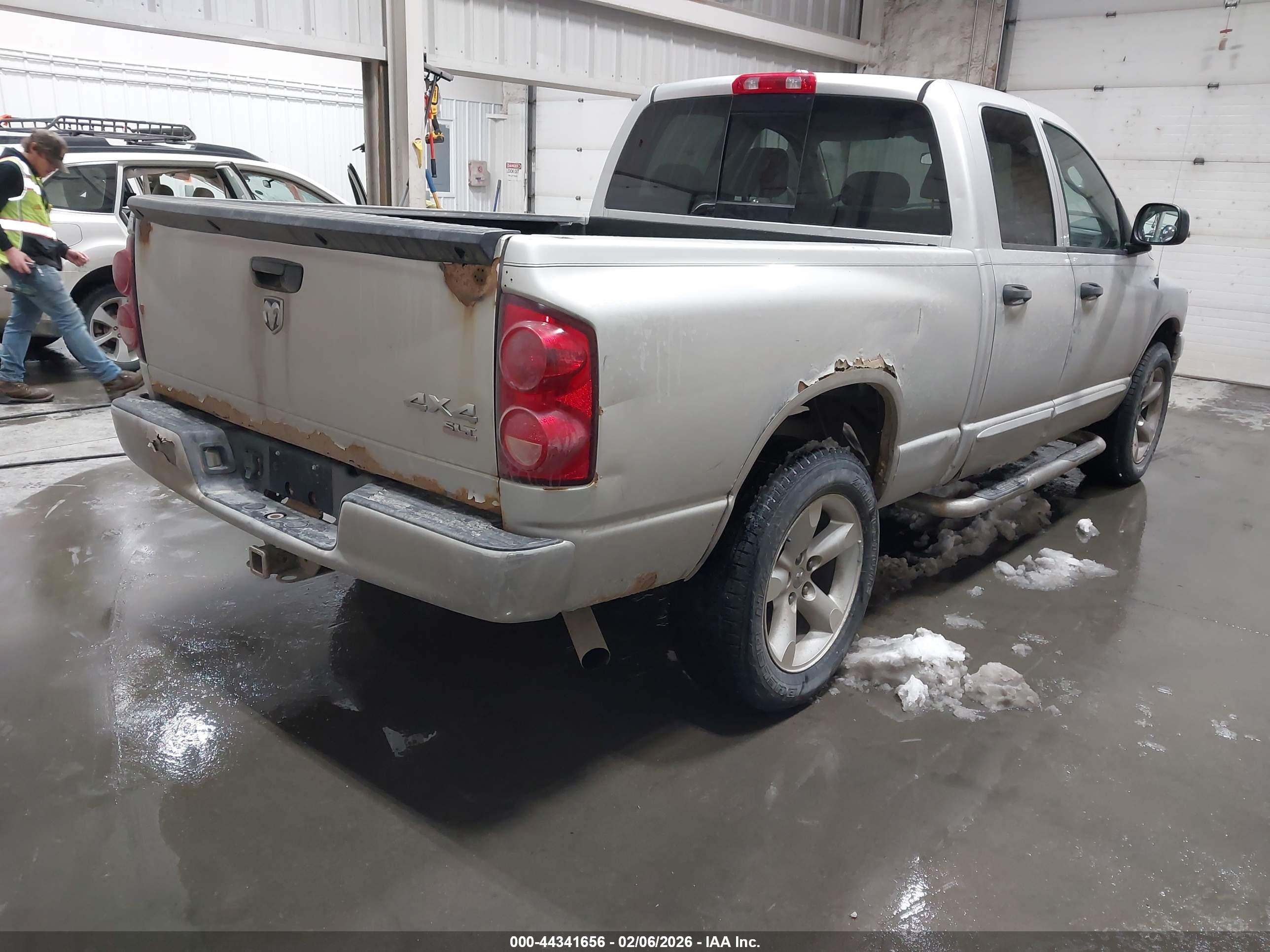 DODGE RAM image 4