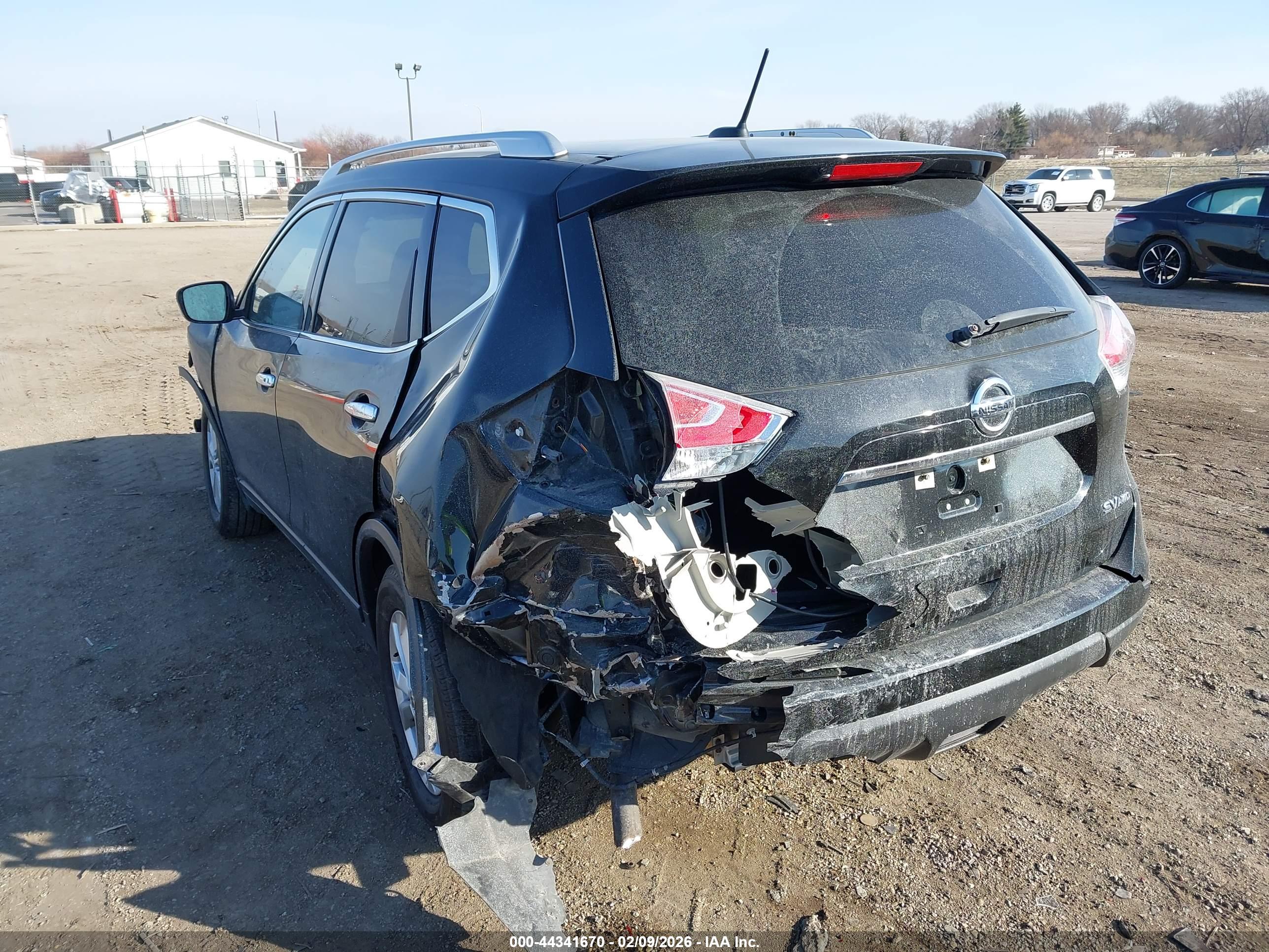 NISSAN ROGUE image 3