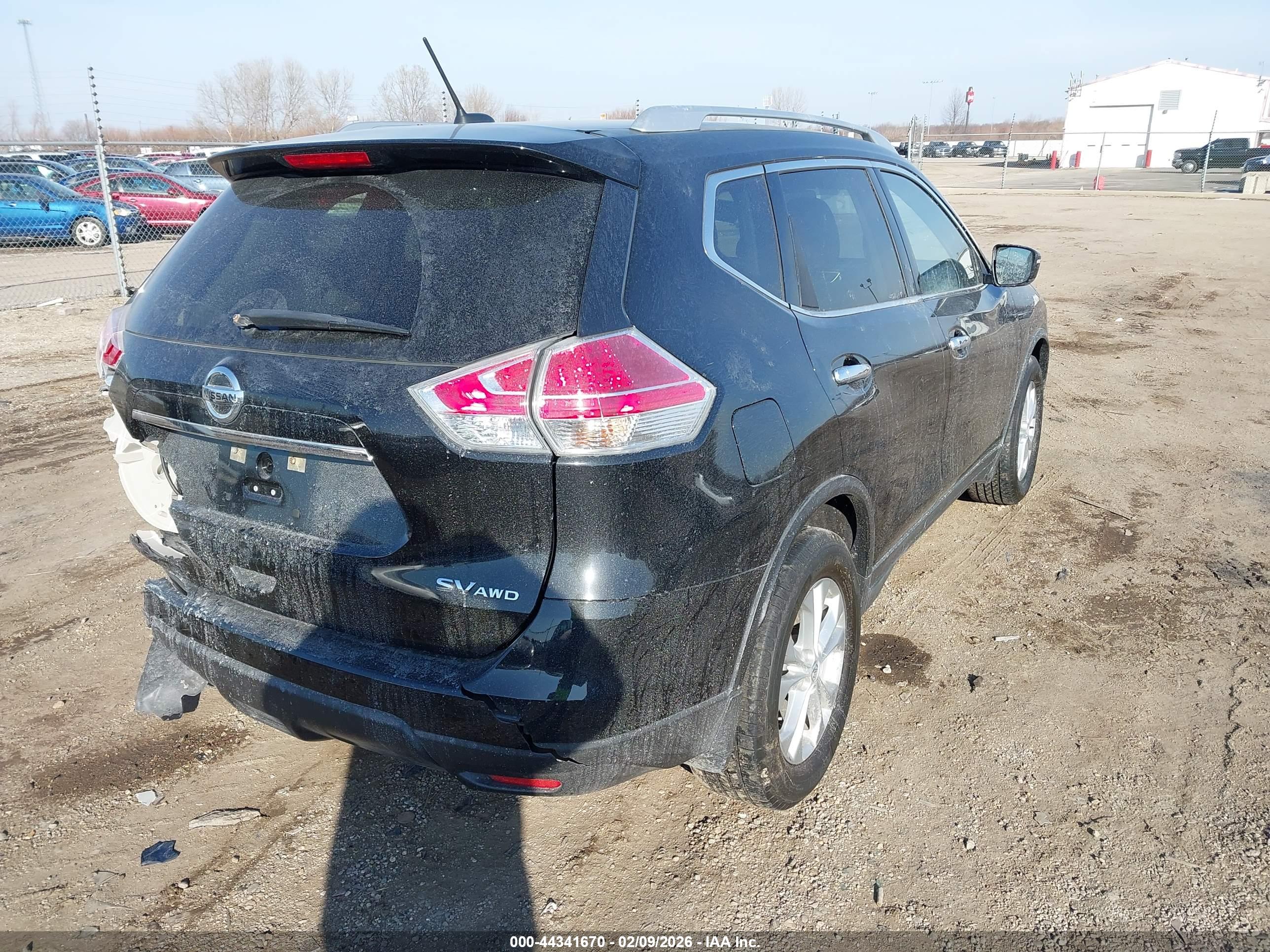 NISSAN ROGUE image 4