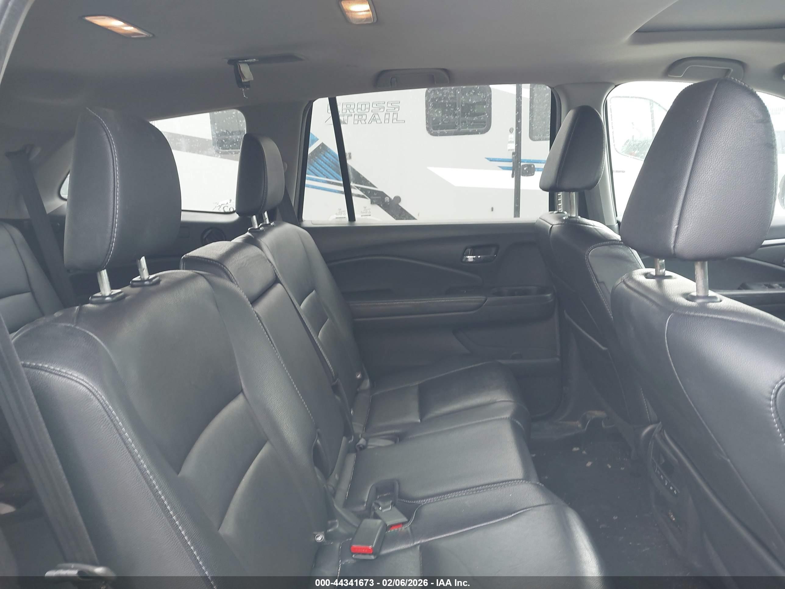 HONDA PILOT image 8