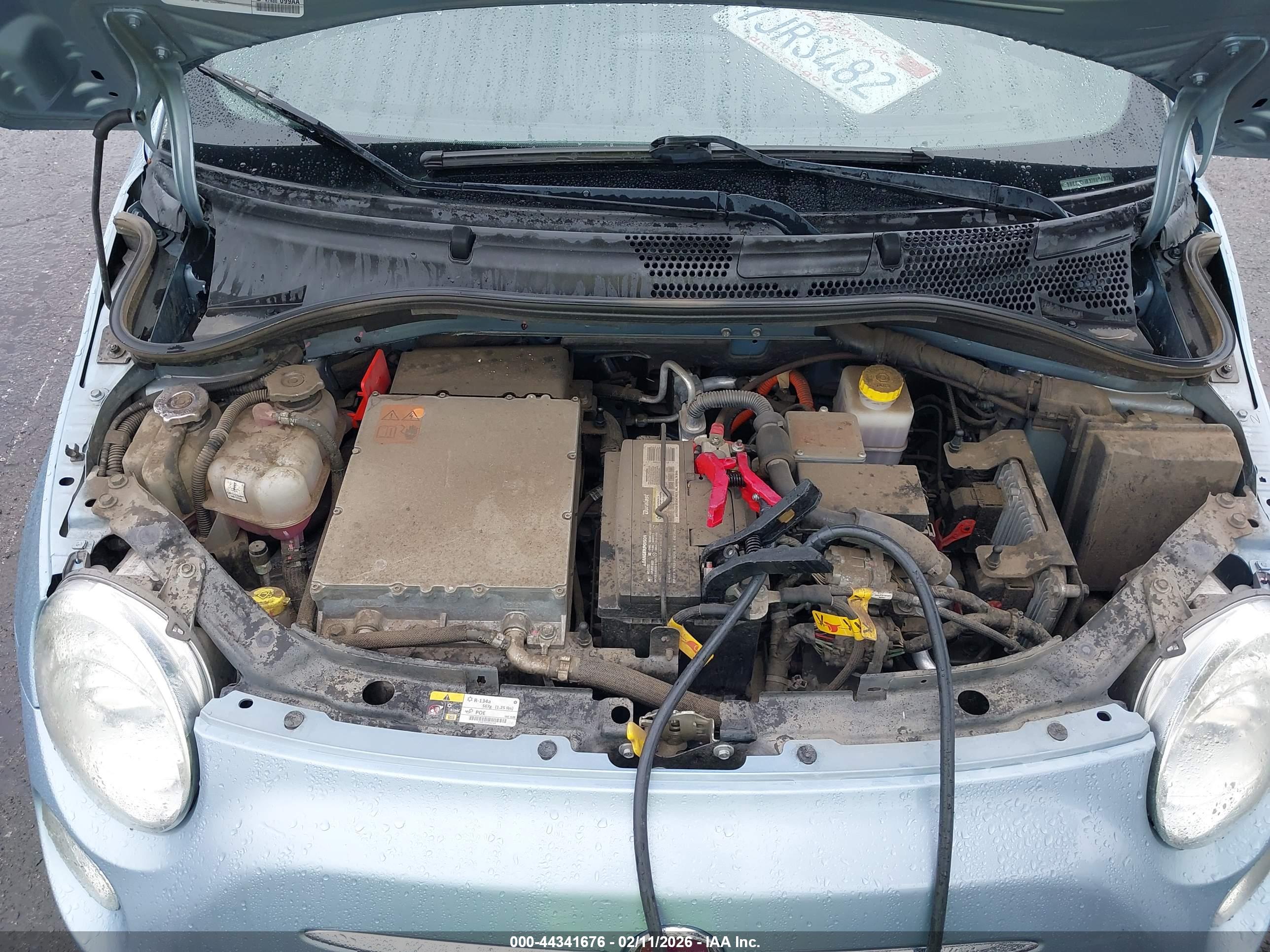 FIAT 500E image 10