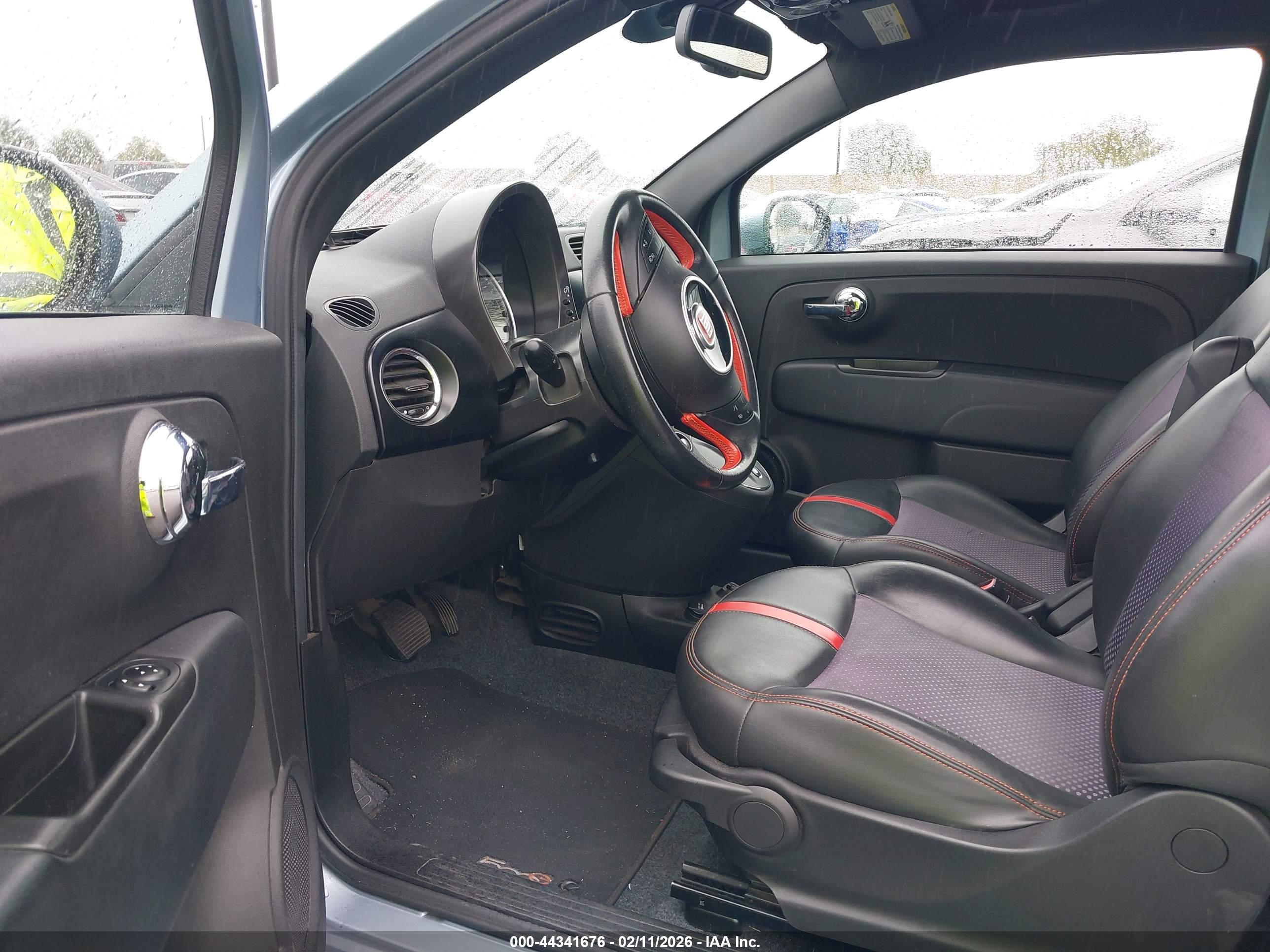 FIAT 500E image 5