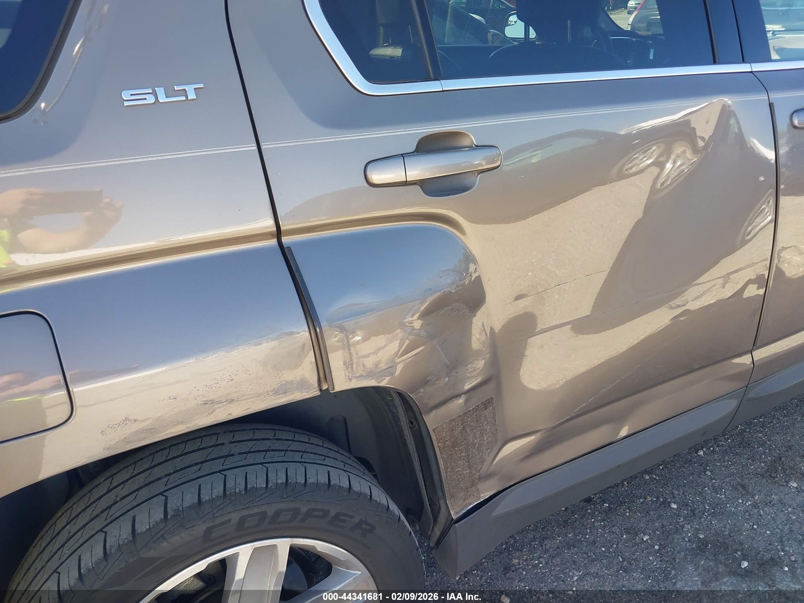 GMC TERRAIN image 6