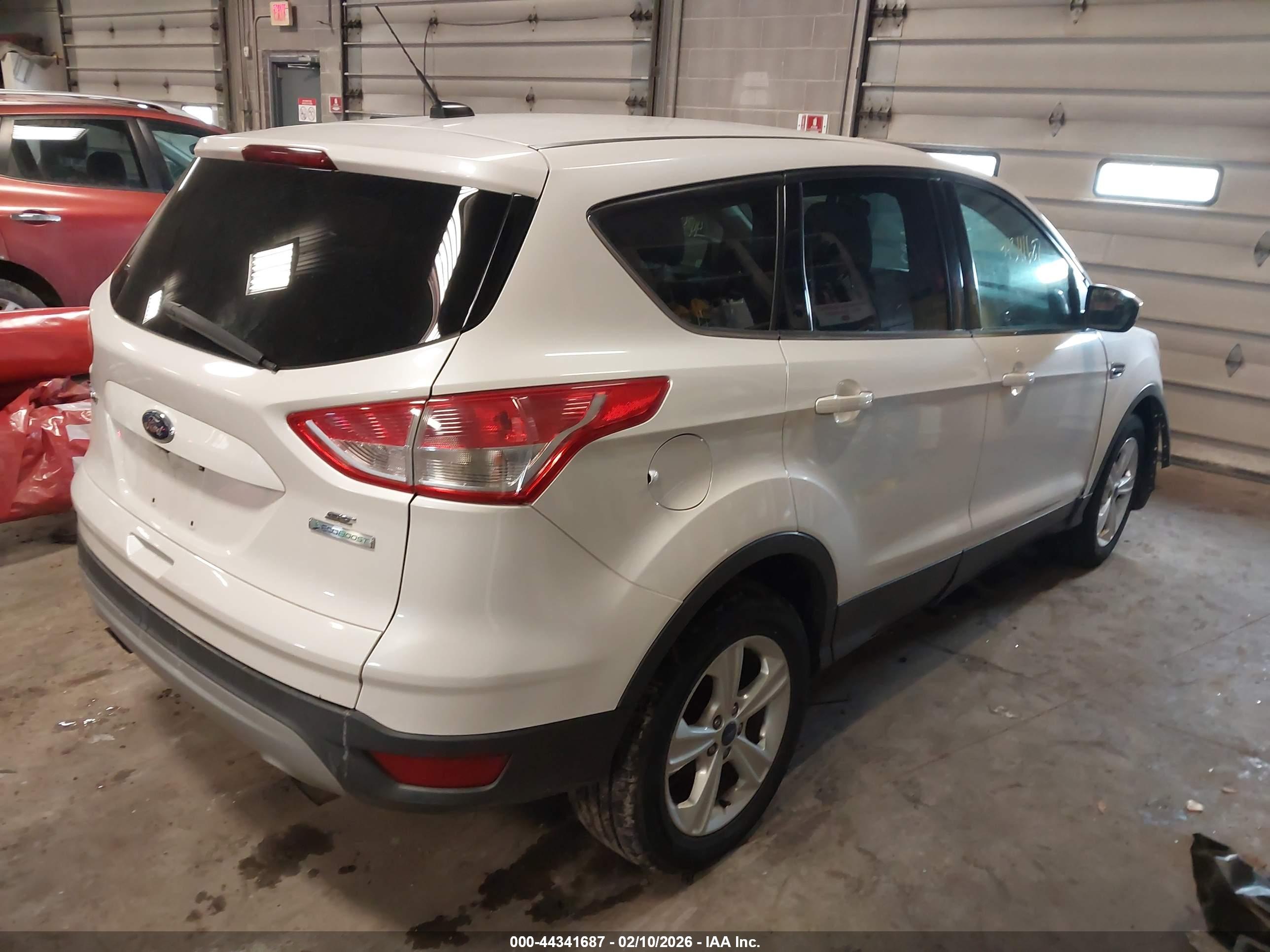 FORD ESCAPE image 4