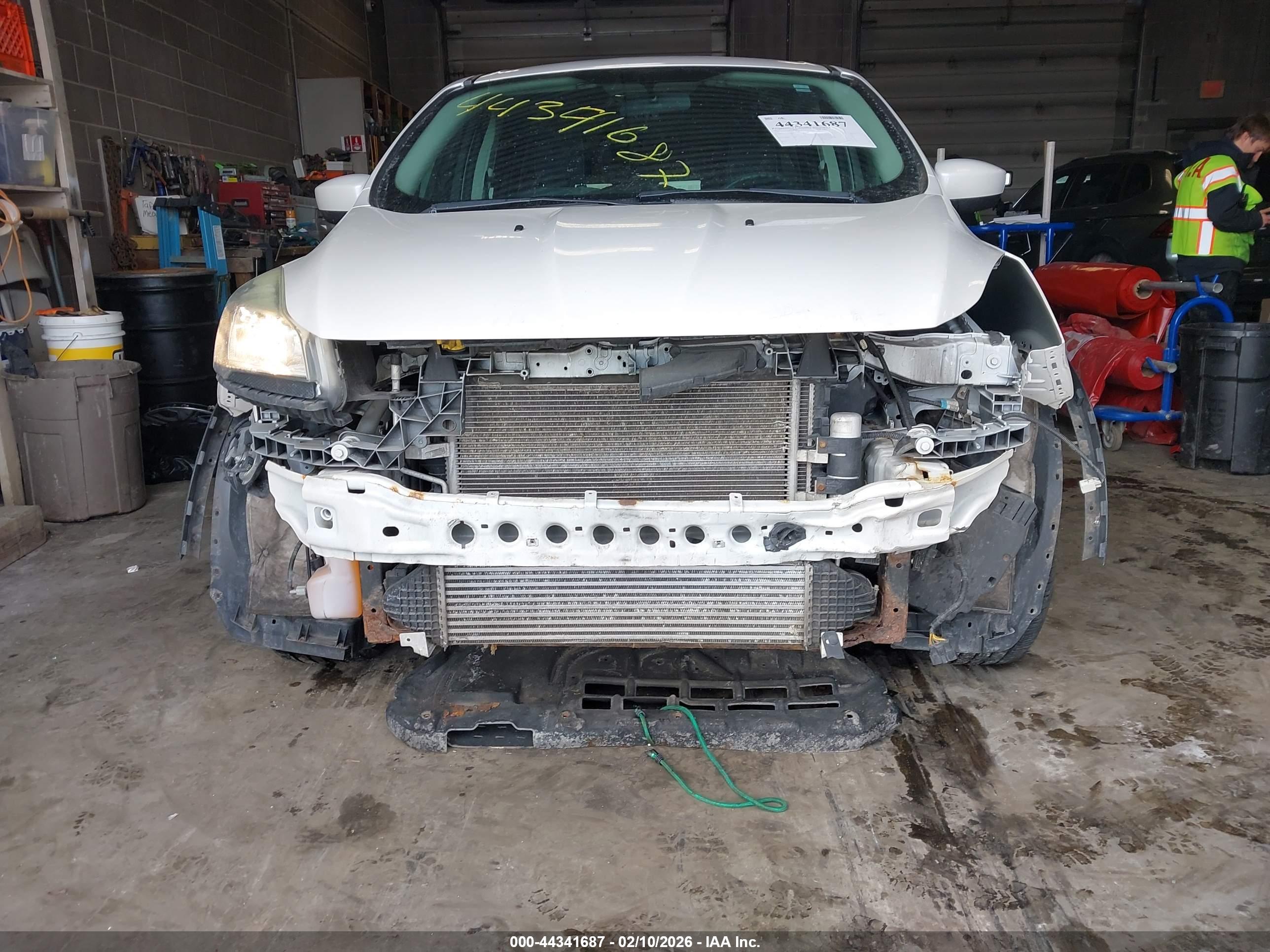 FORD ESCAPE image 6