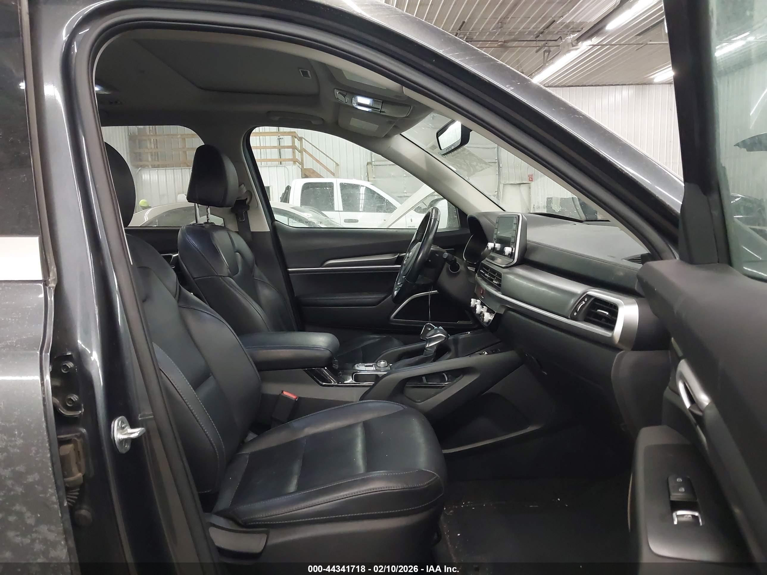 KIA TELLURIDE image 5