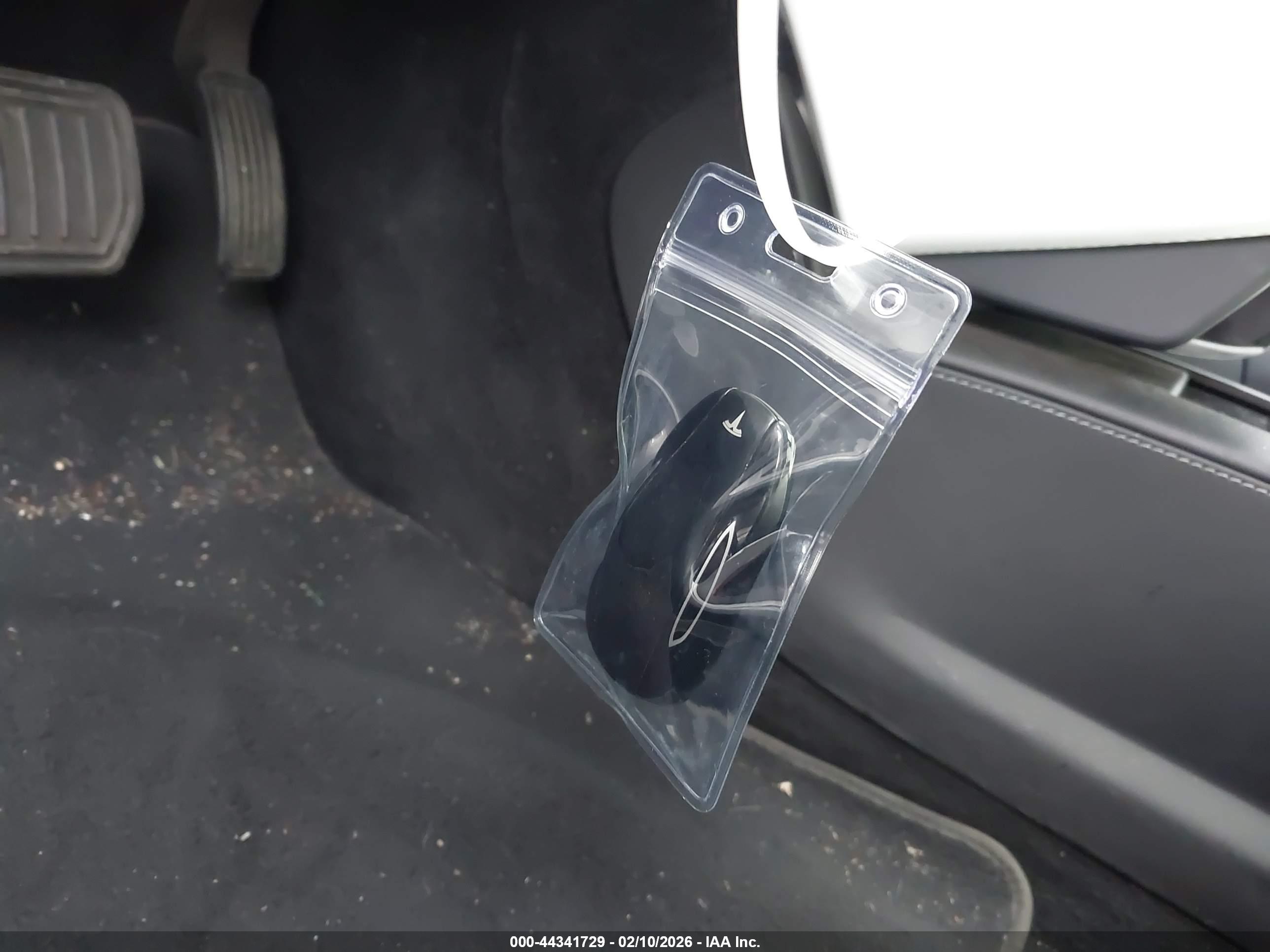 TESLA MODEL image 11