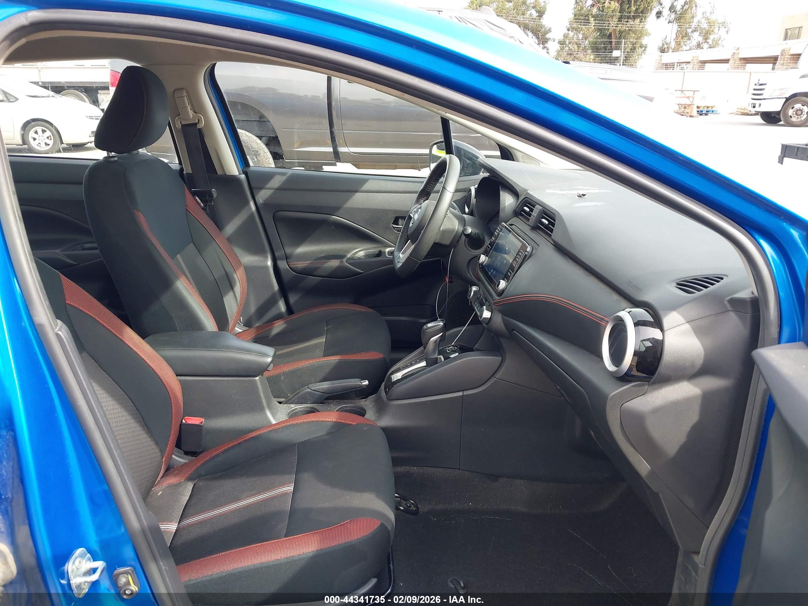 NISSAN VERSA image 5