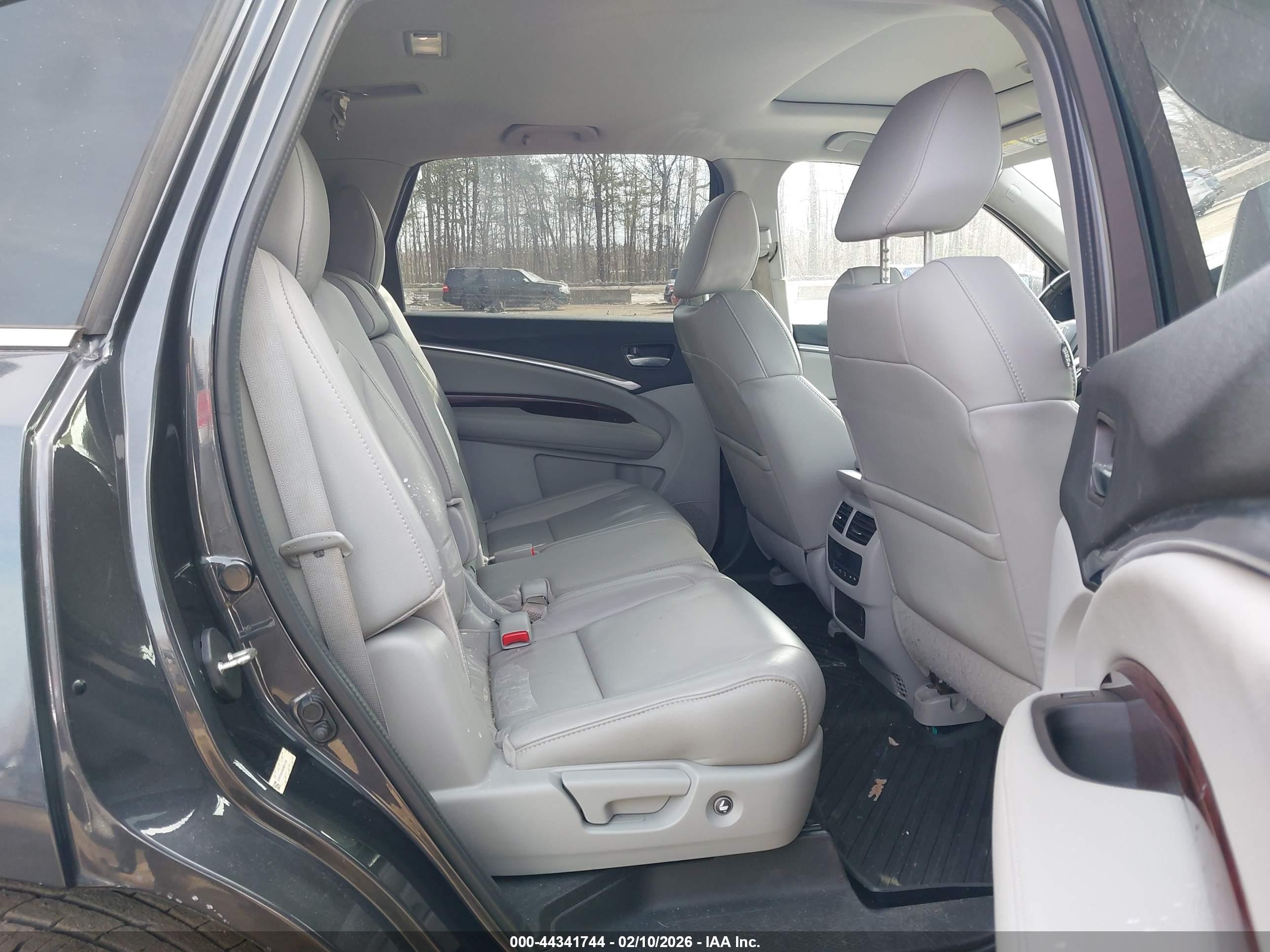 ACURA MDX image 8