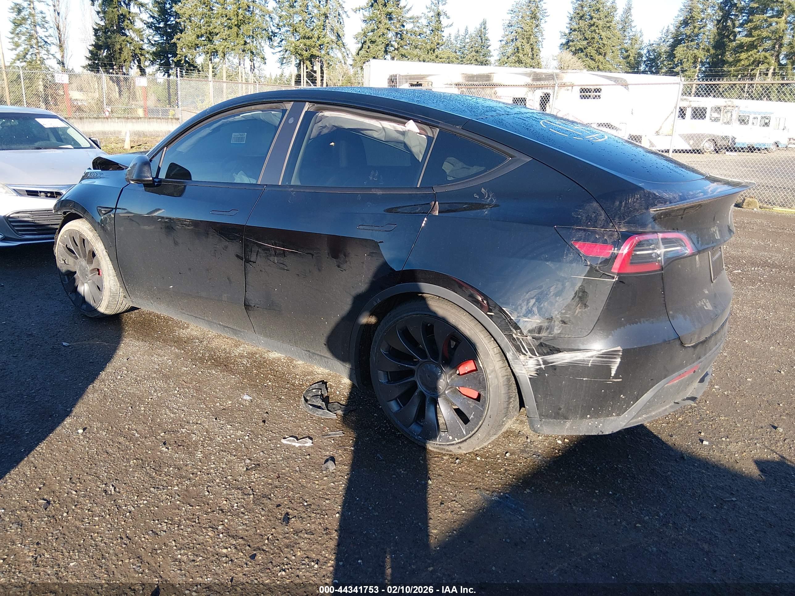 TESLA MODEL image 3