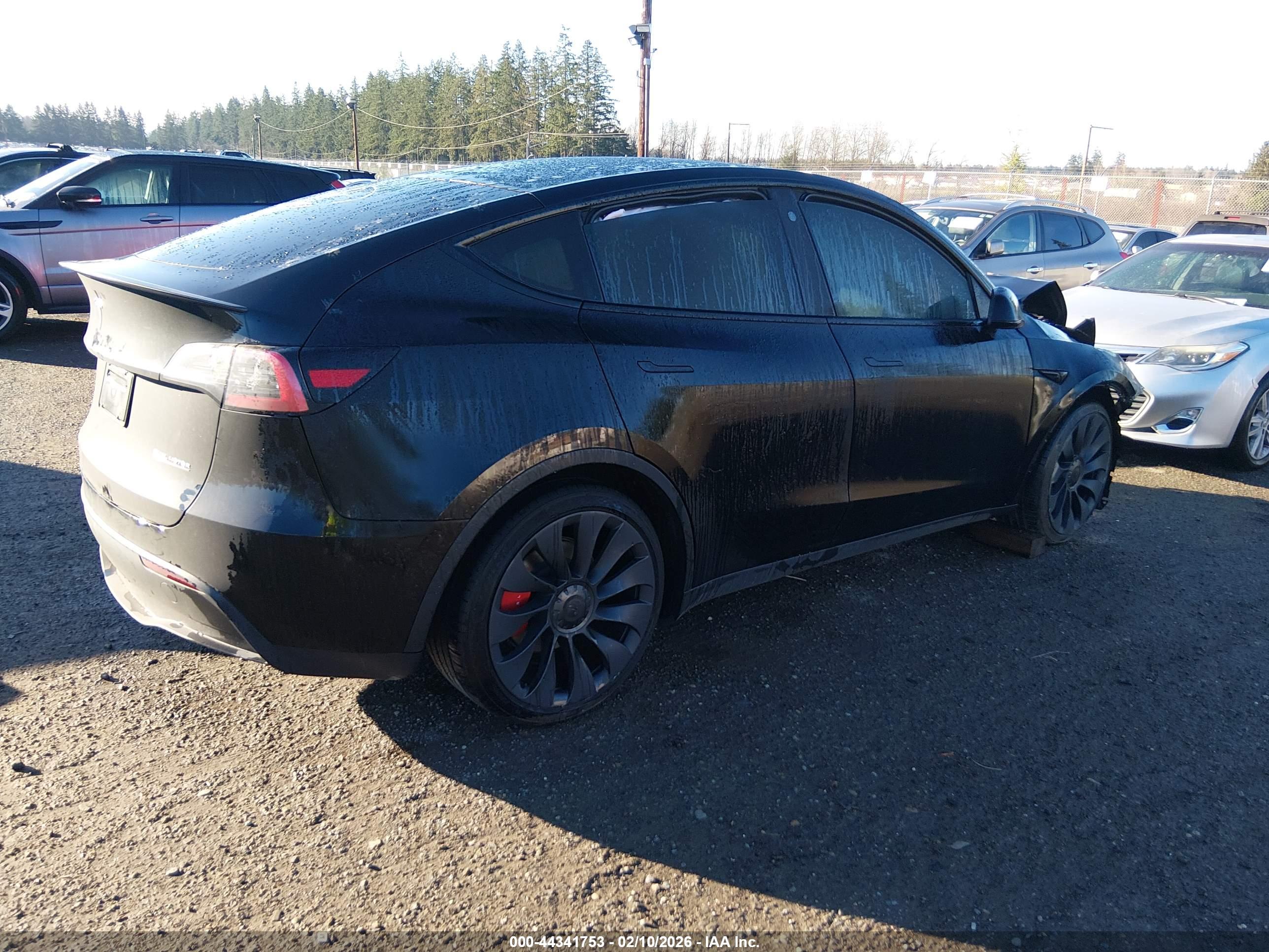 TESLA MODEL image 4