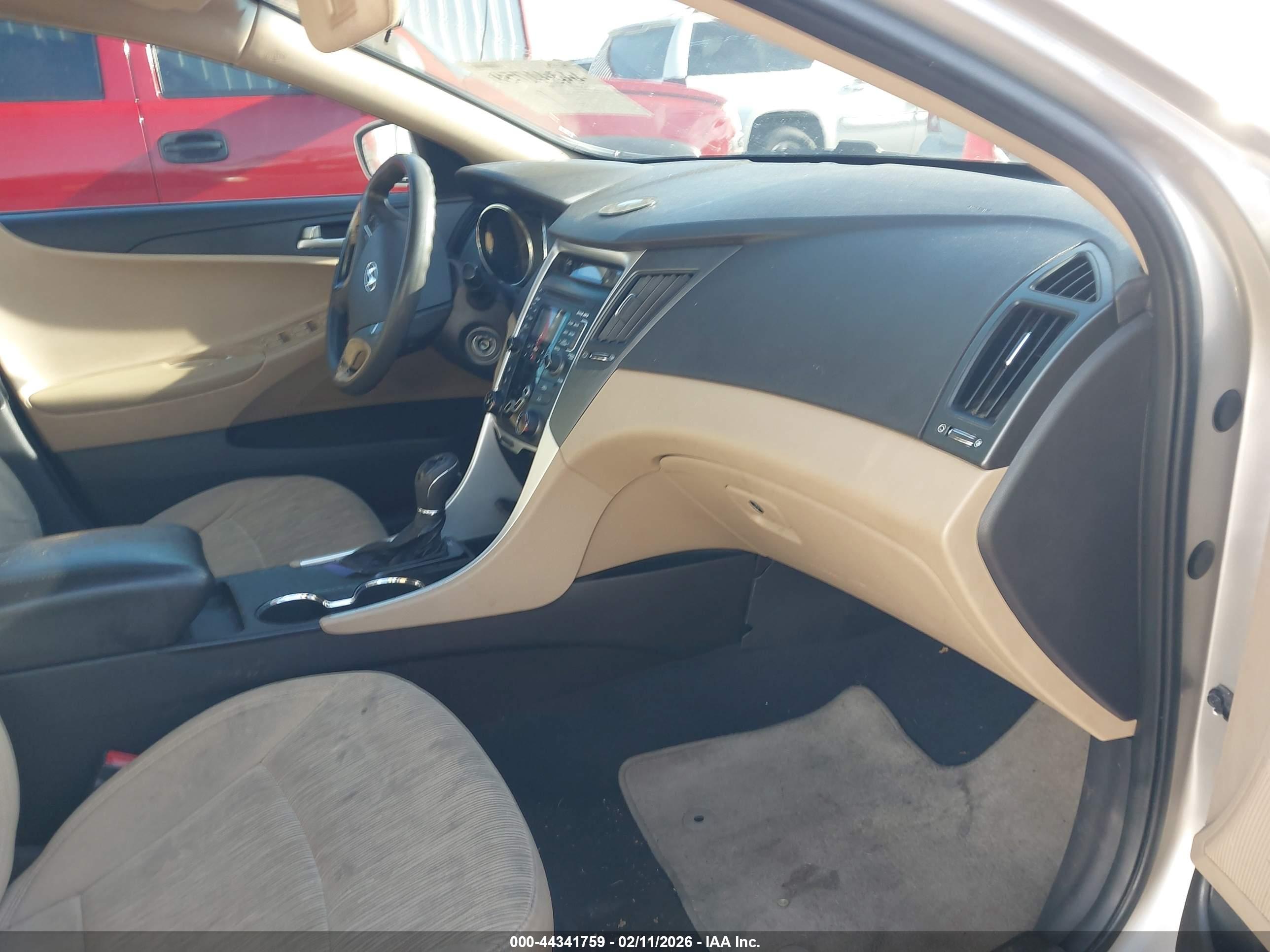HYUNDAI SONATA image 5