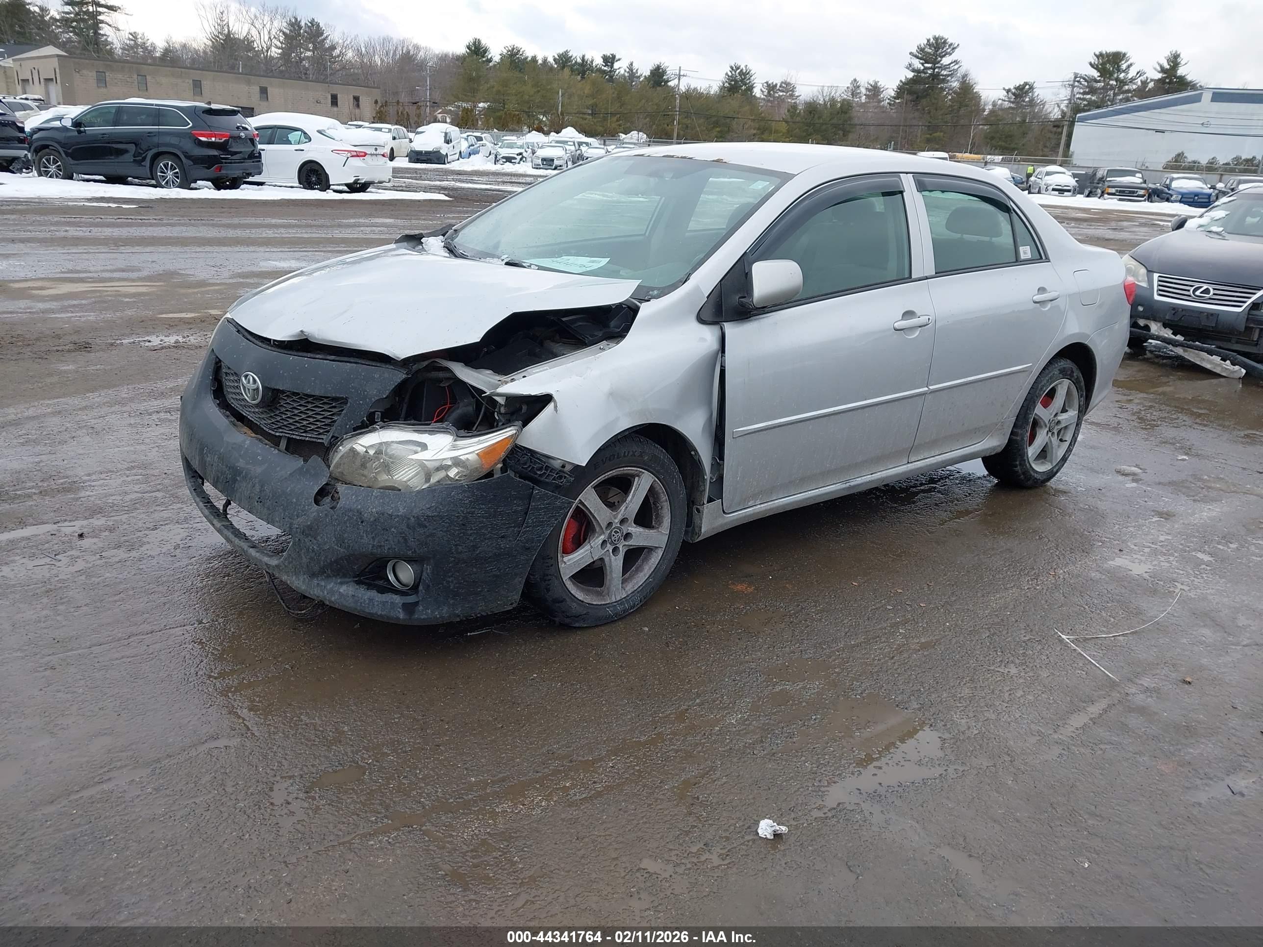 TOYOTA COROLLA image 2