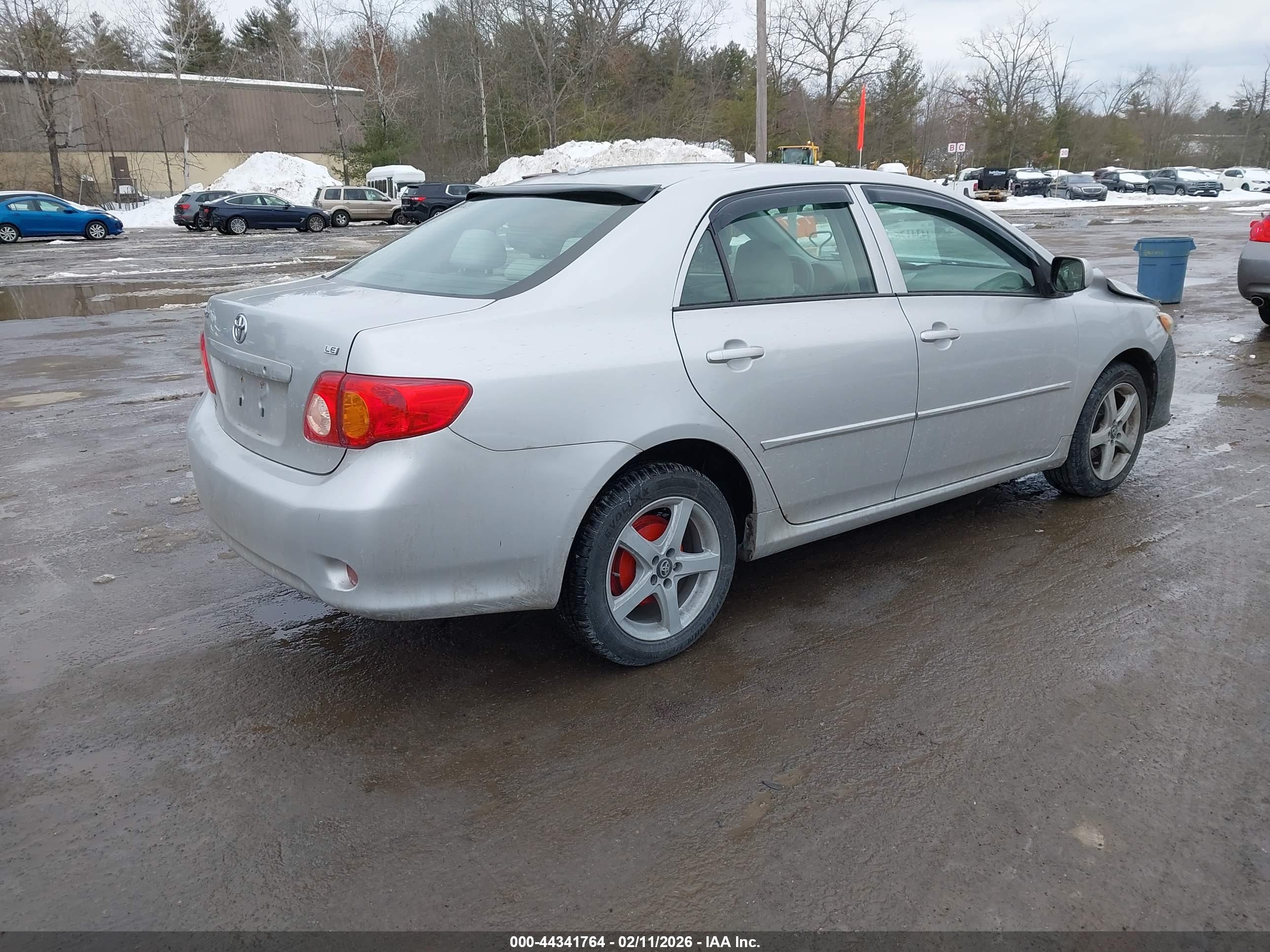 TOYOTA COROLLA image 4
