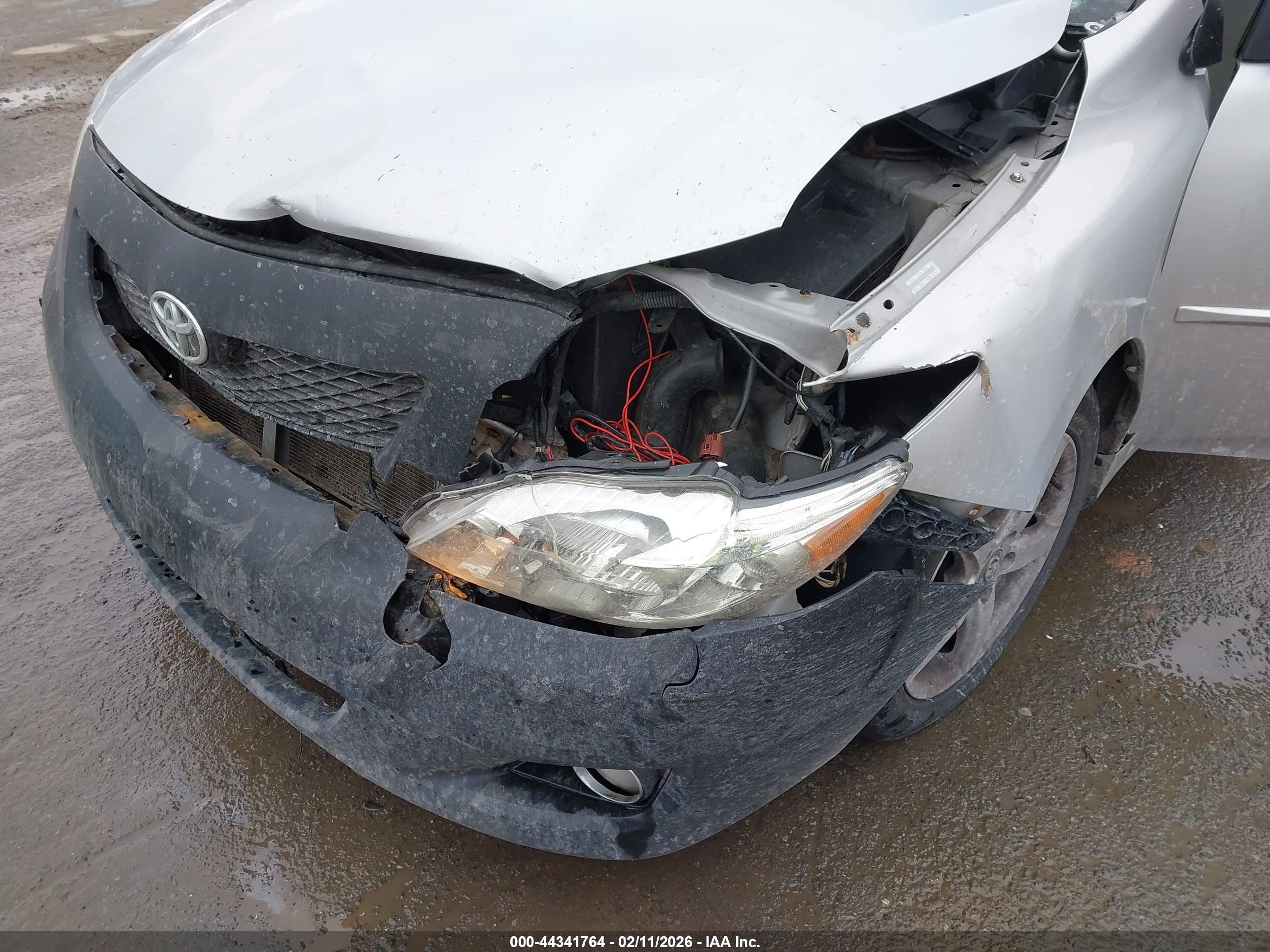TOYOTA COROLLA image 6