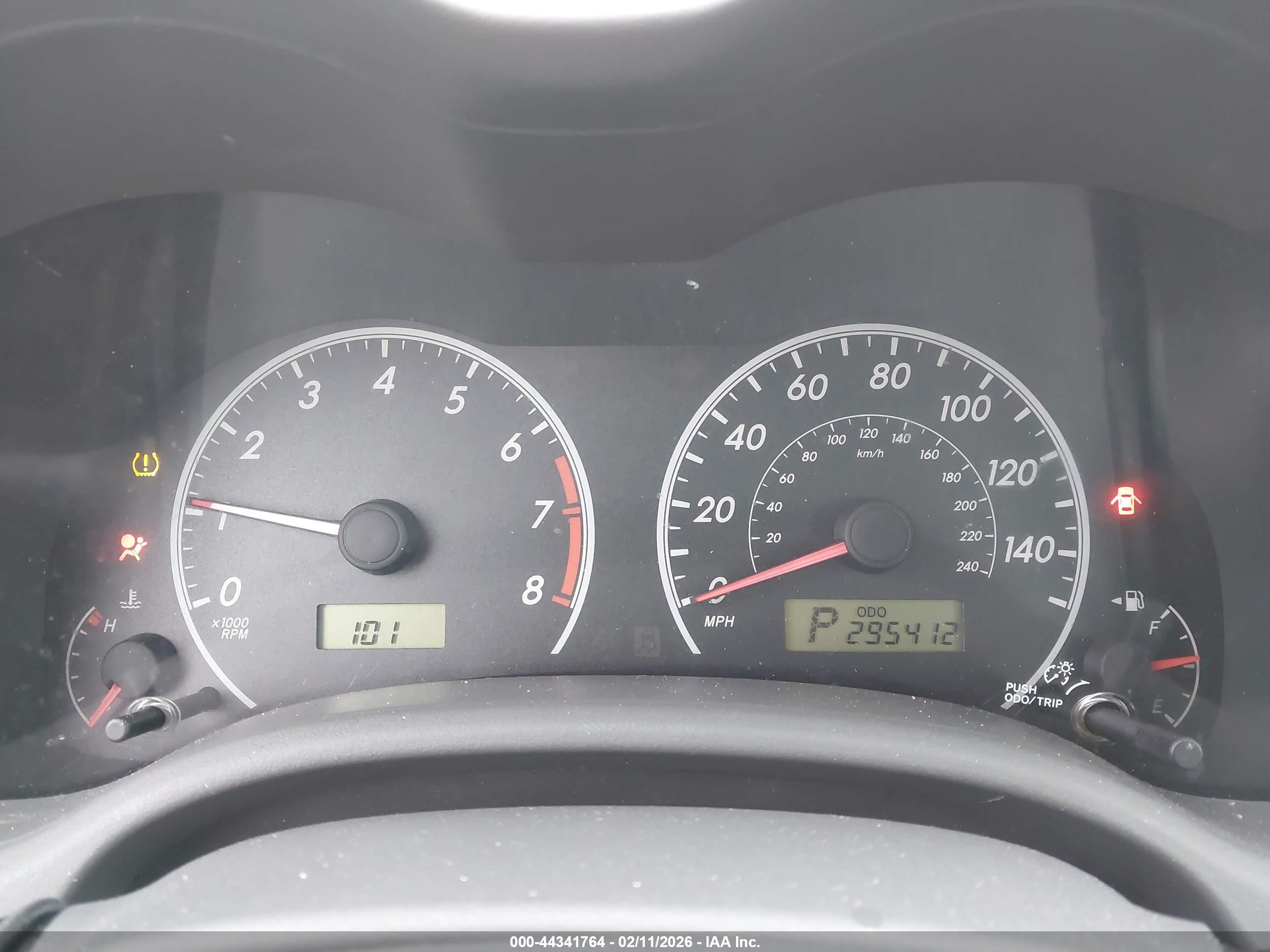 TOYOTA COROLLA image 7