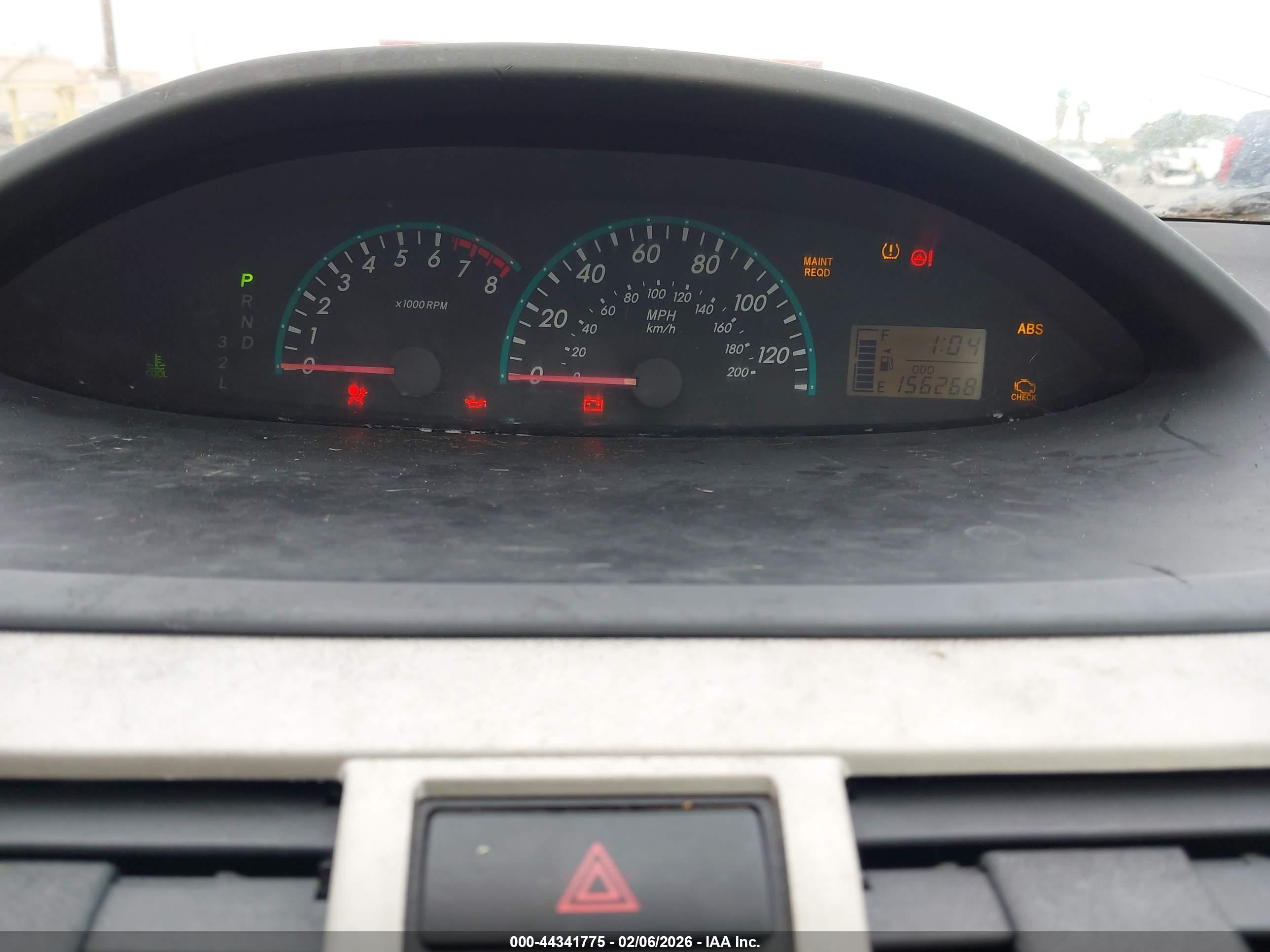 TOYOTA YARIS image 7
