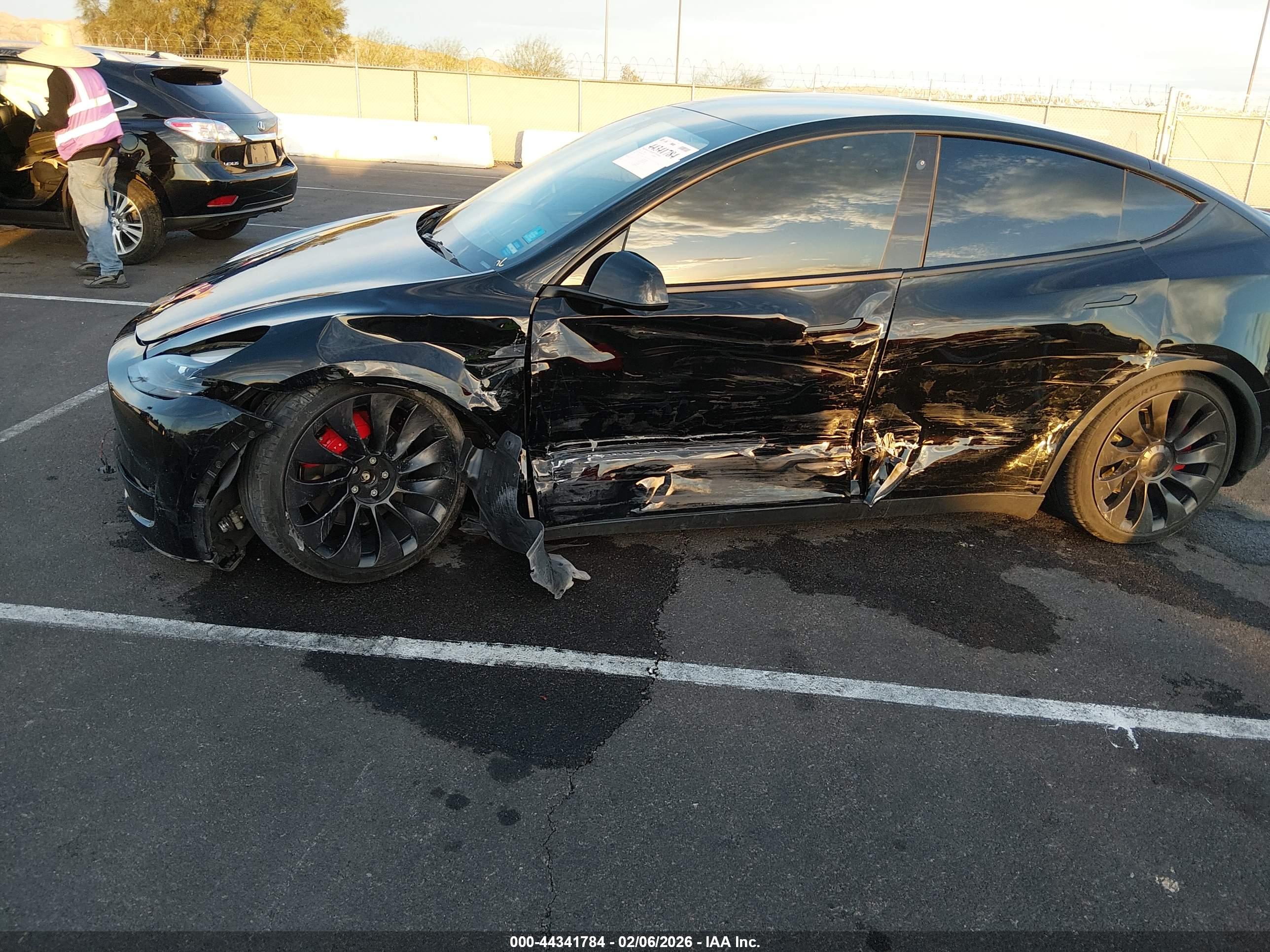 TESLA MODEL image 6
