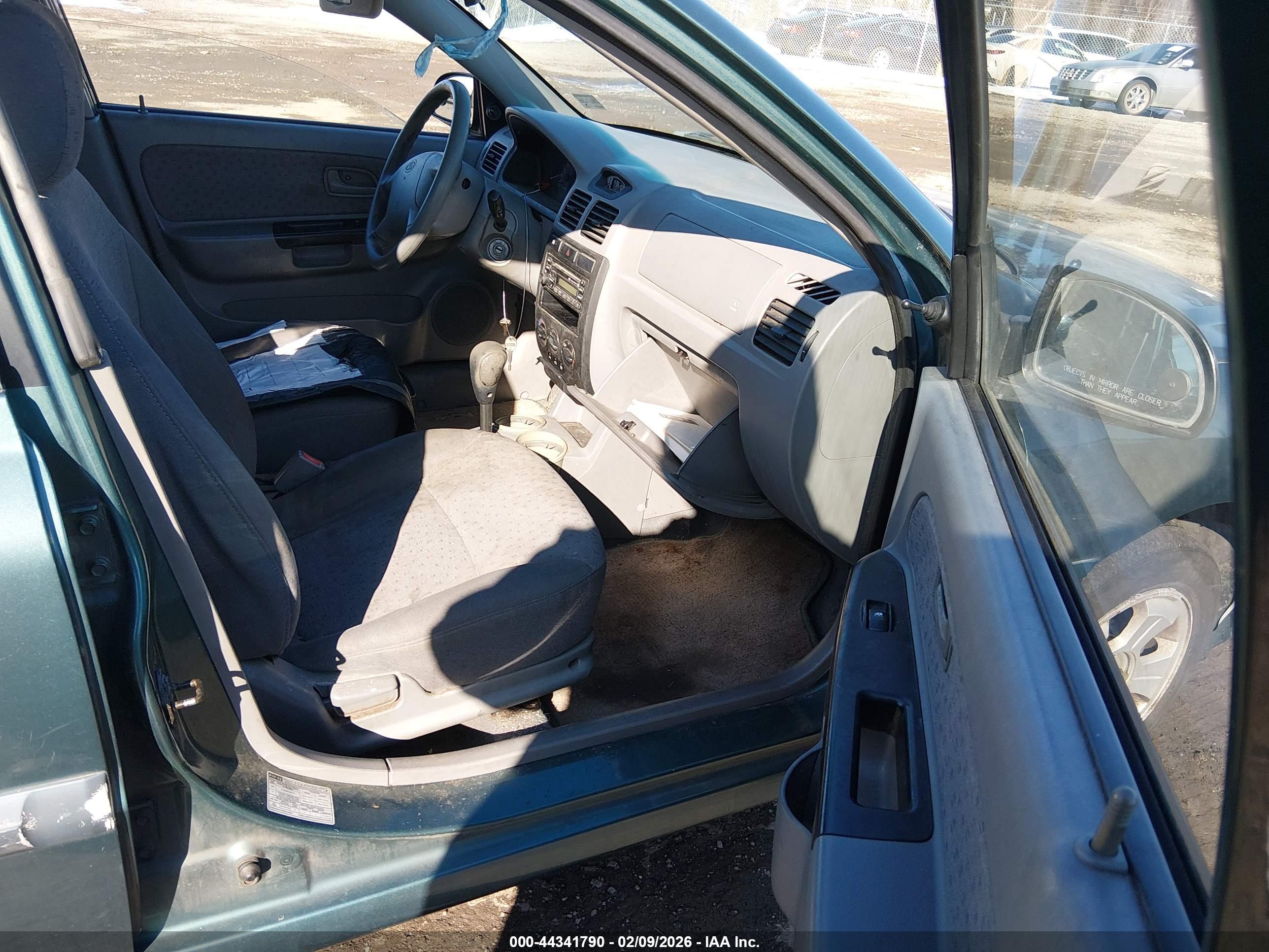 KIA RIO image 5