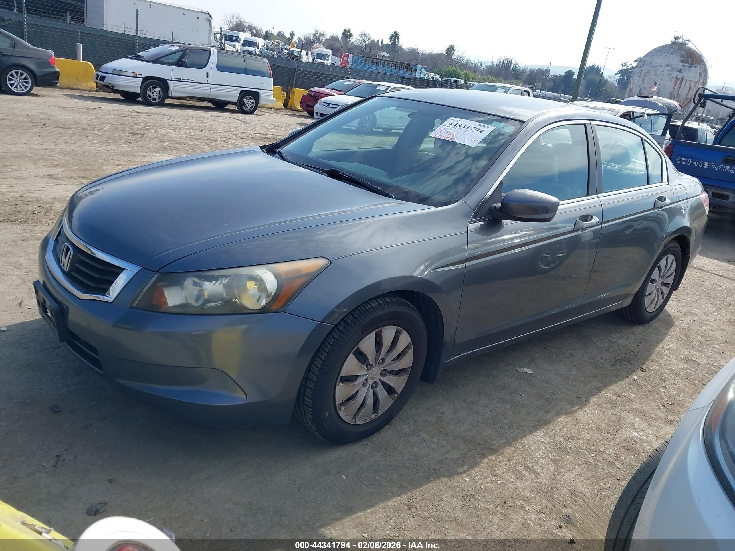 HONDA ACCORD image 2