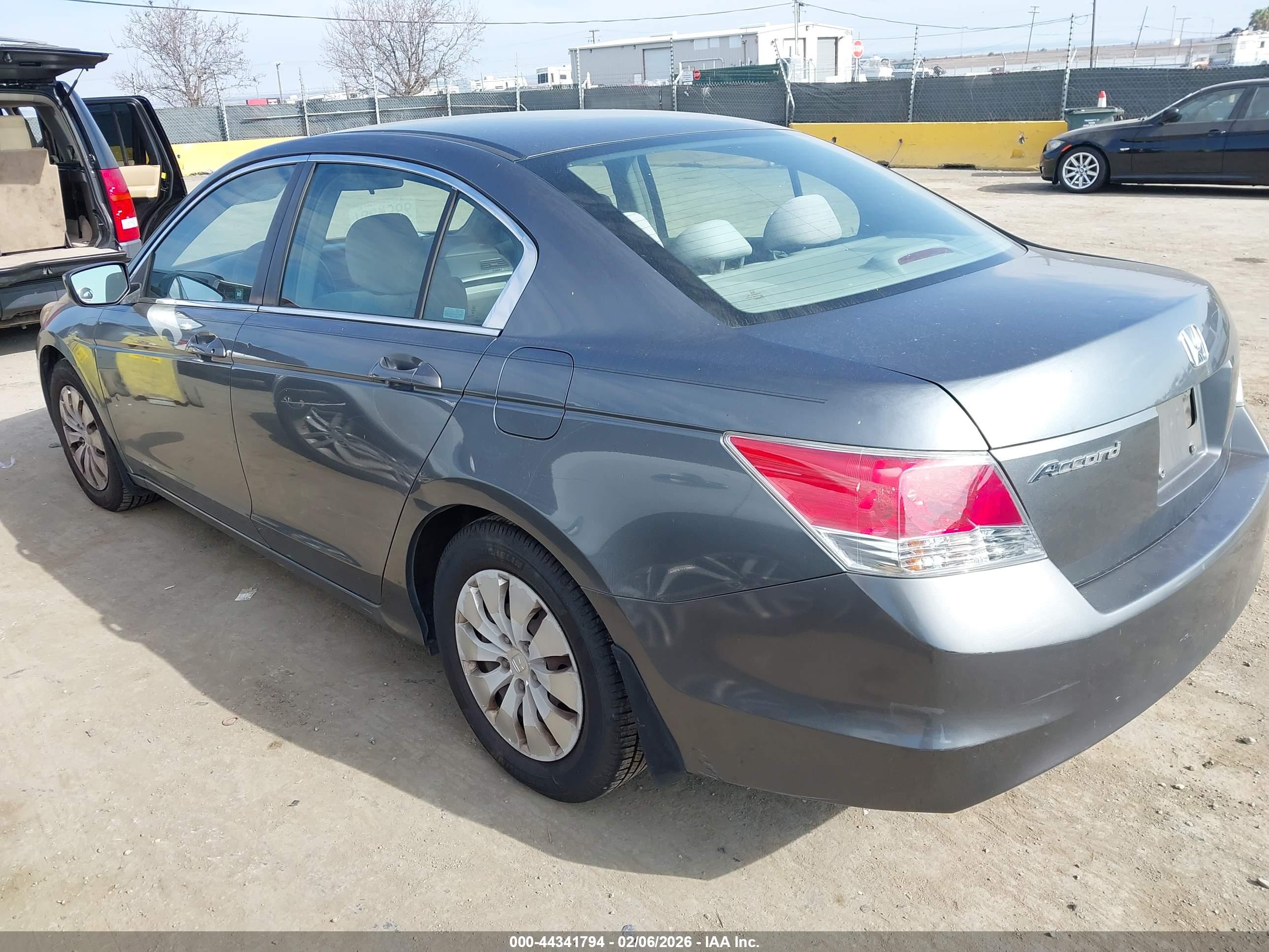 HONDA ACCORD image 3