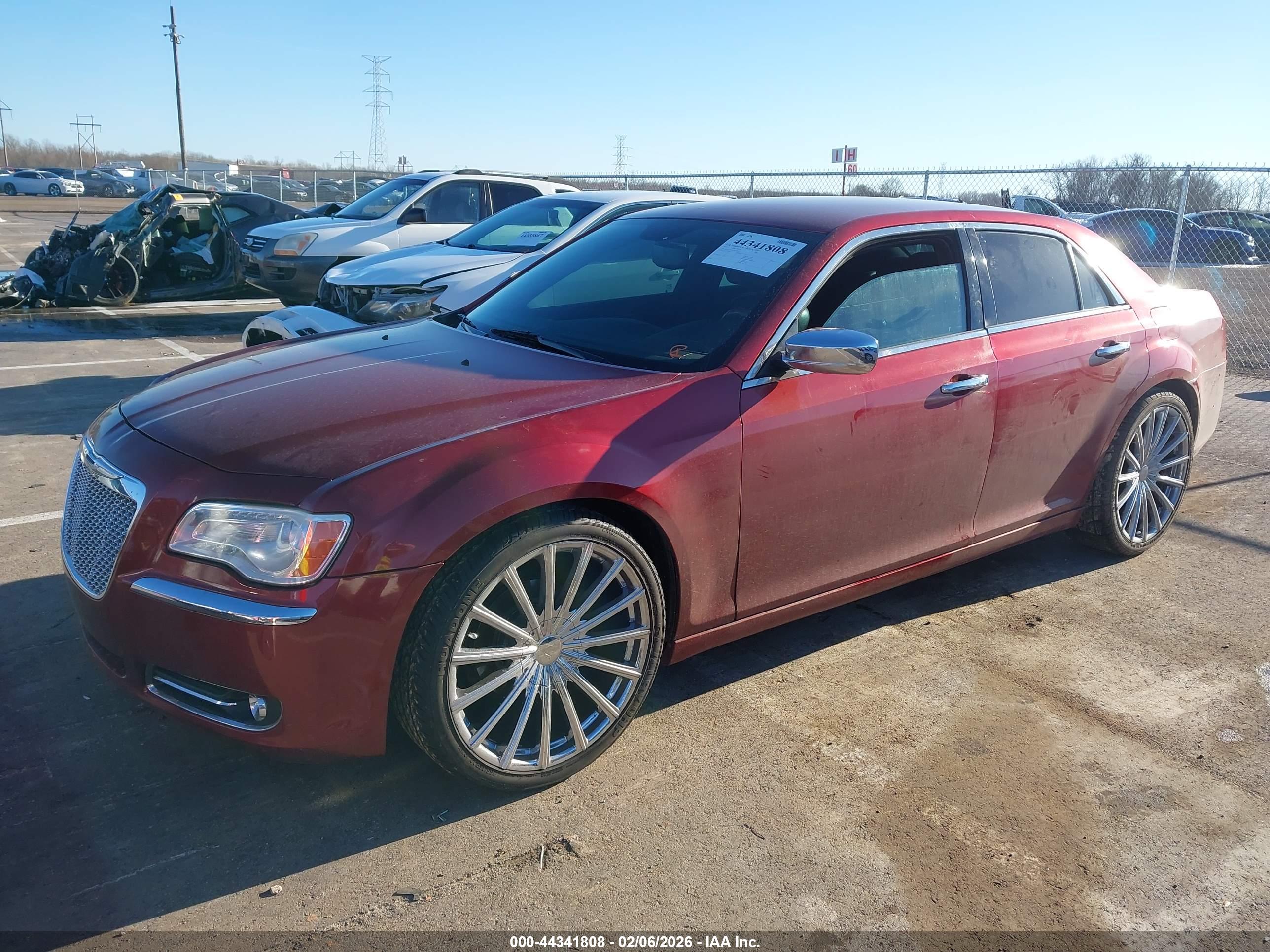 CHRYSLER 300 image 2