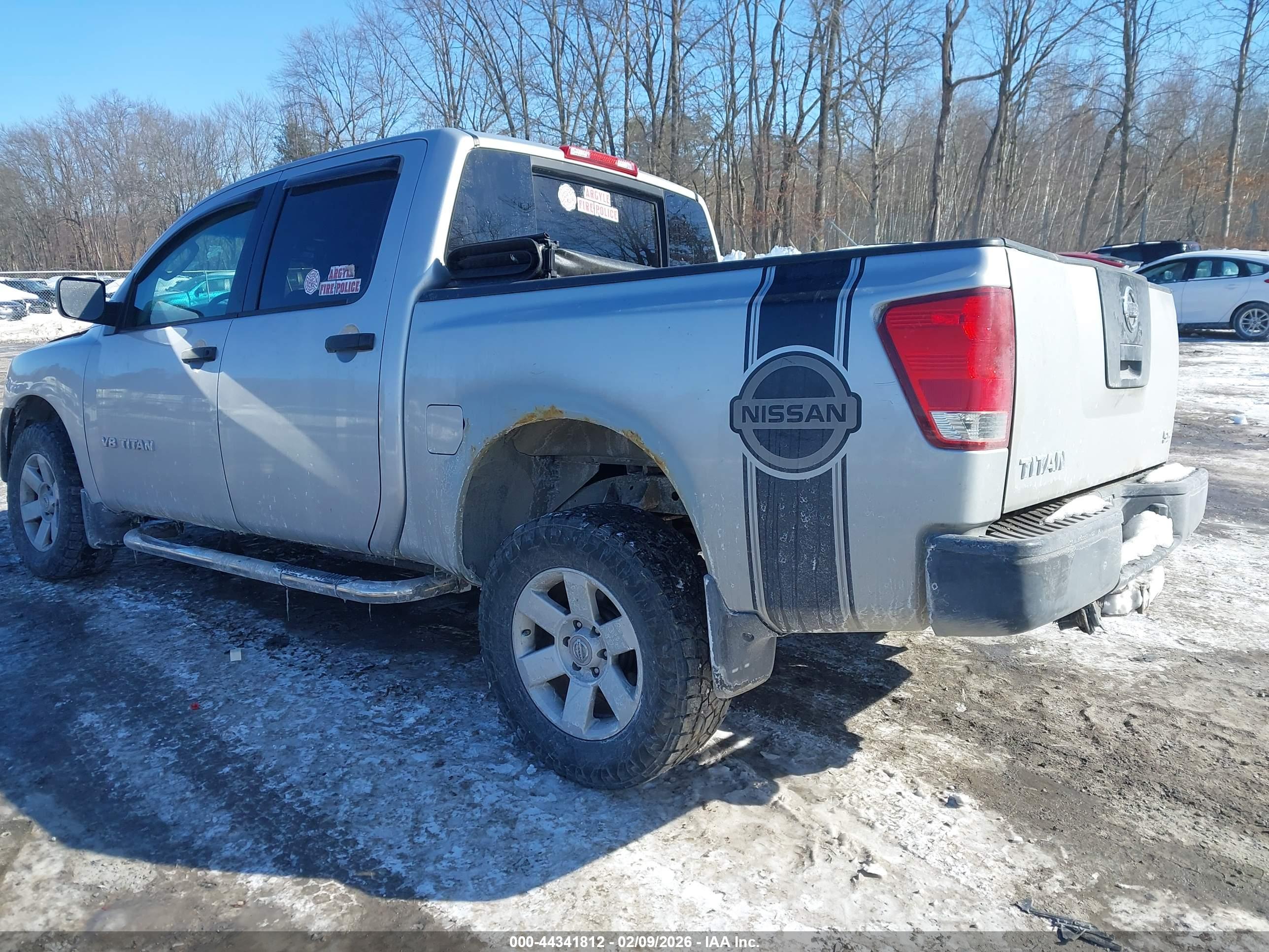 NISSAN TITAN image 3