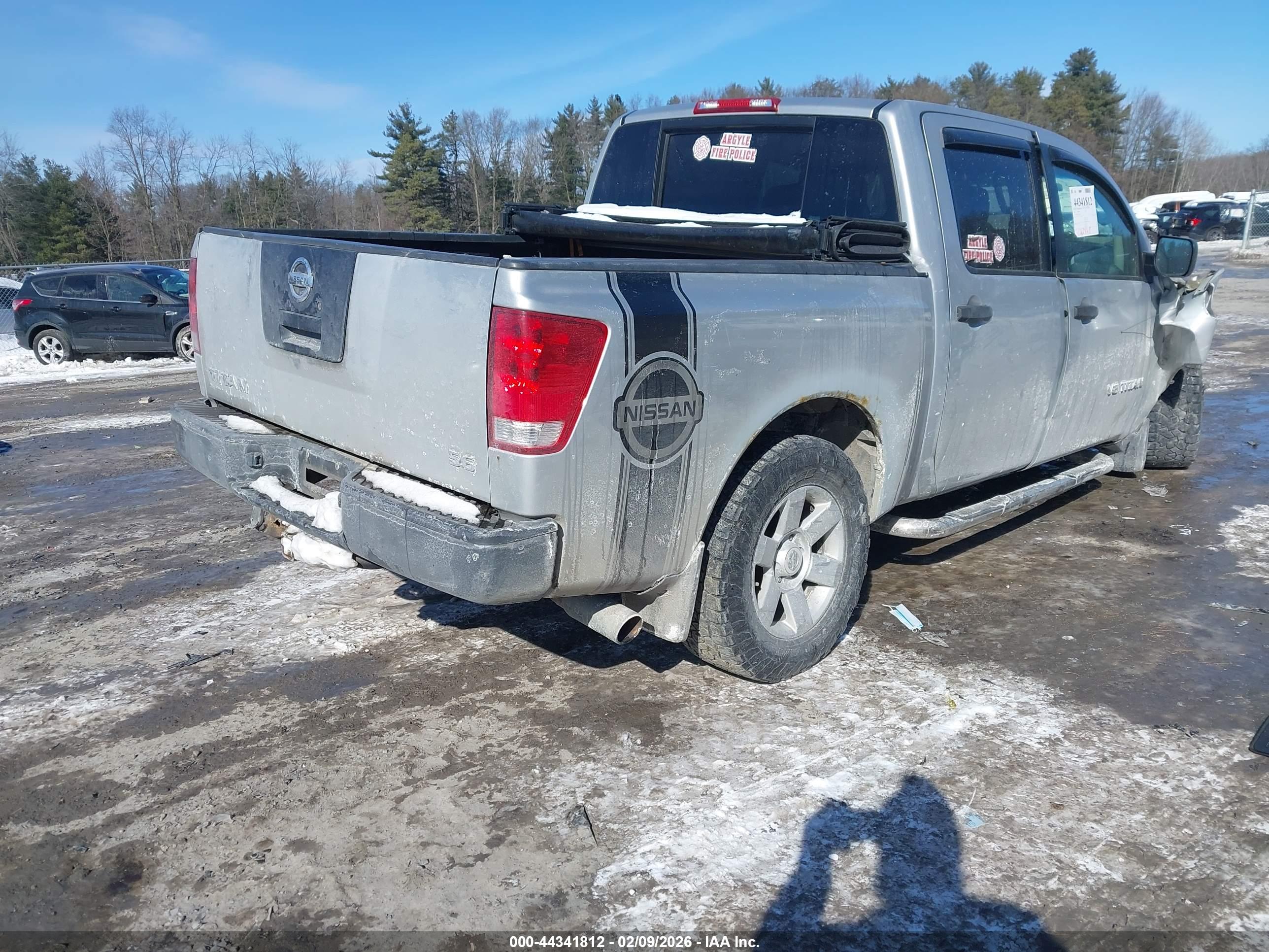 NISSAN TITAN image 4