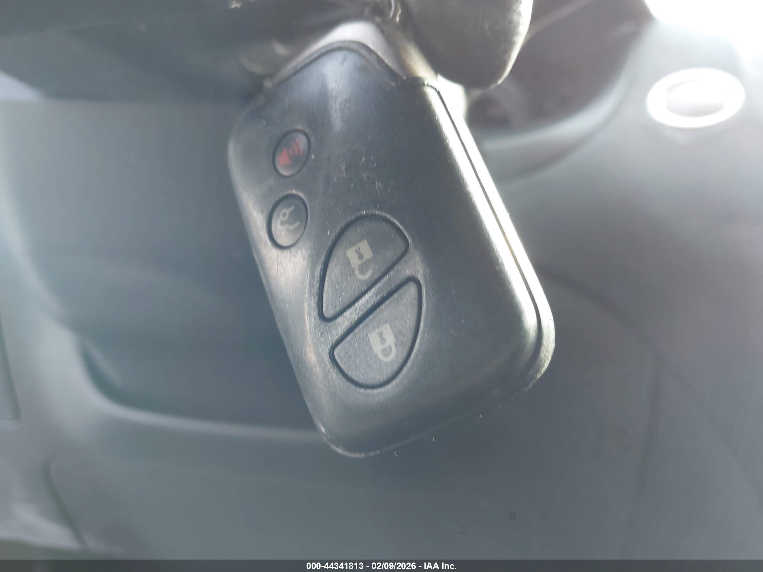 LEXUS ES image 11