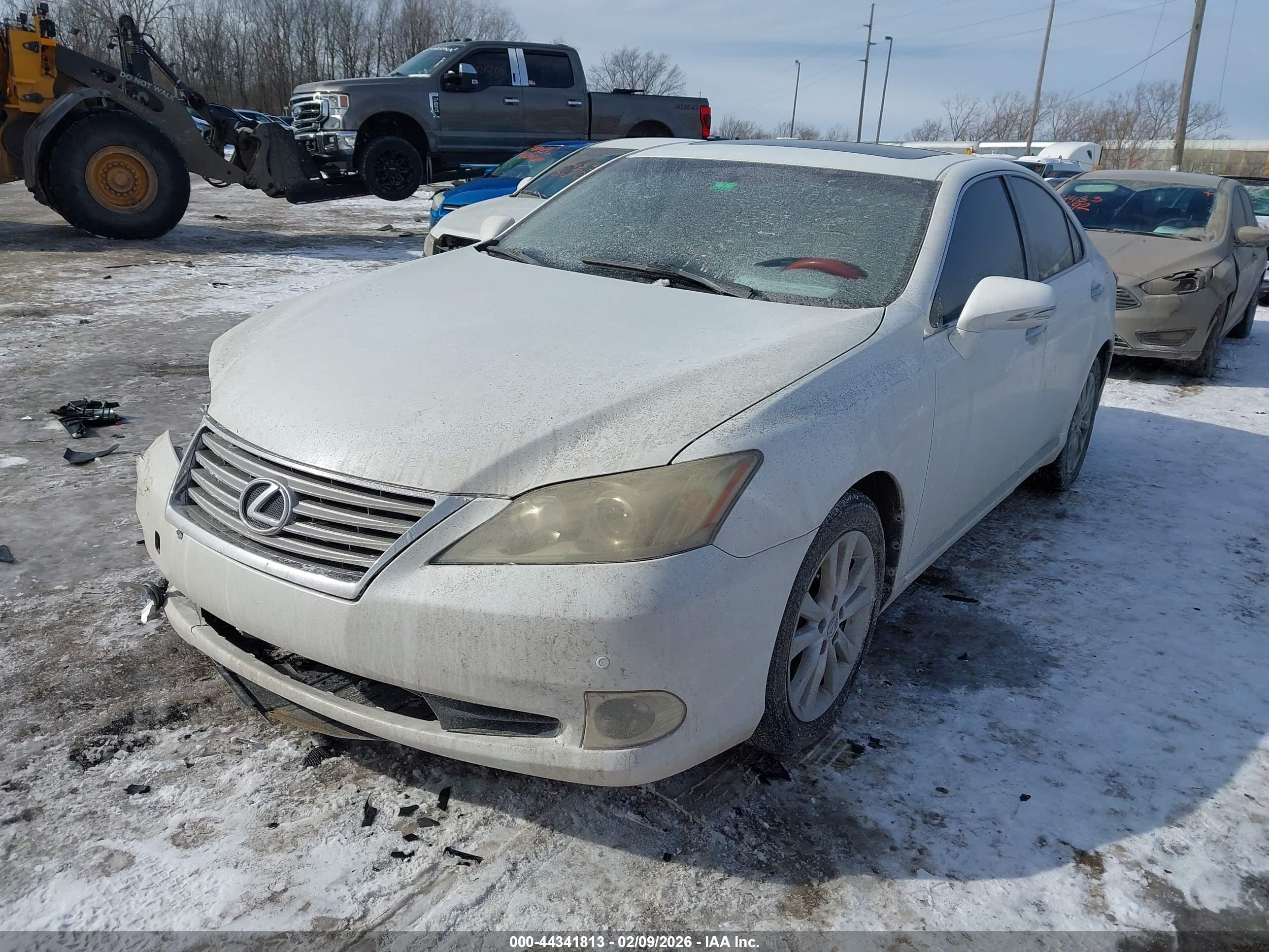 LEXUS ES image 2