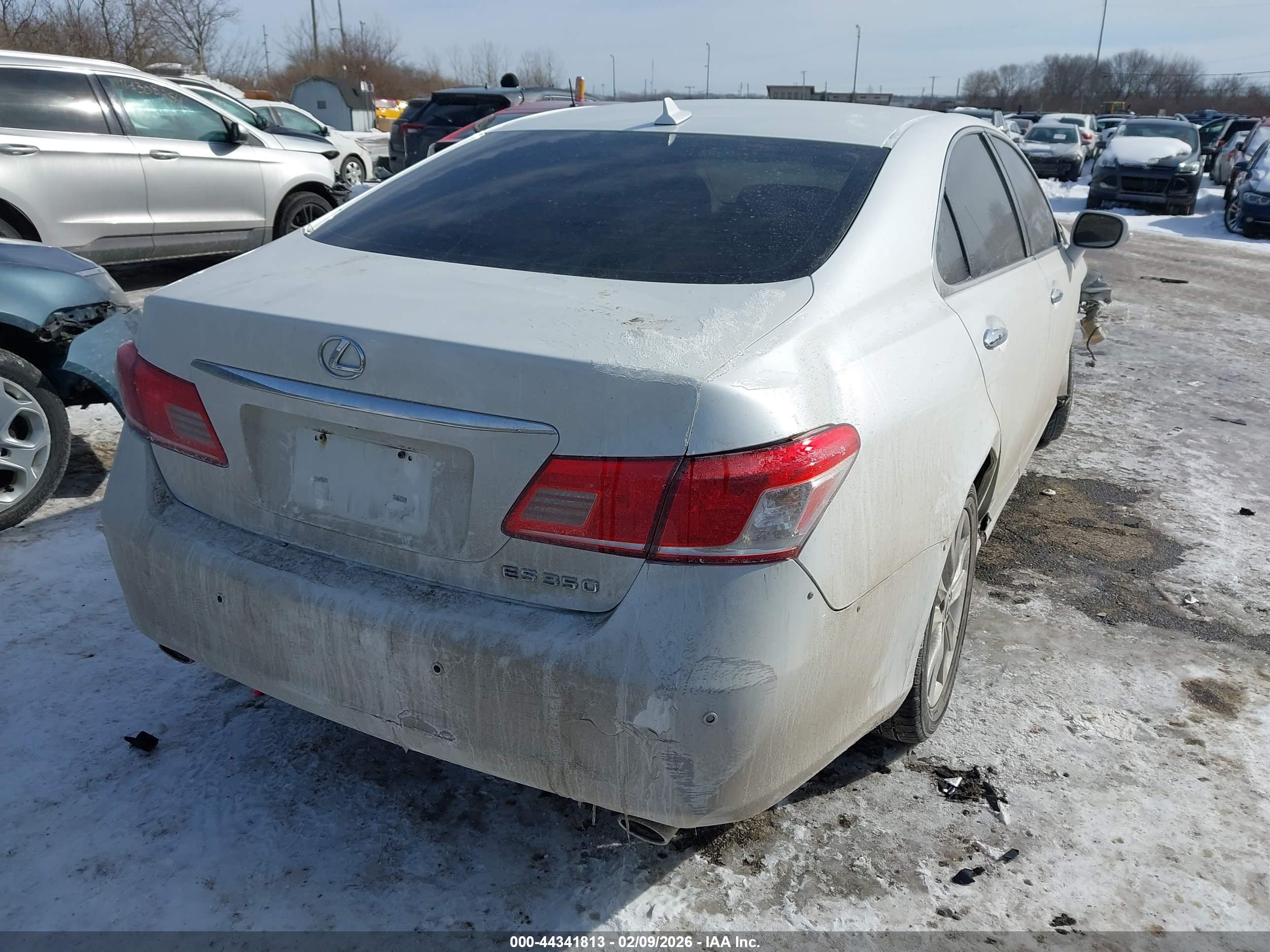 LEXUS ES image 4
