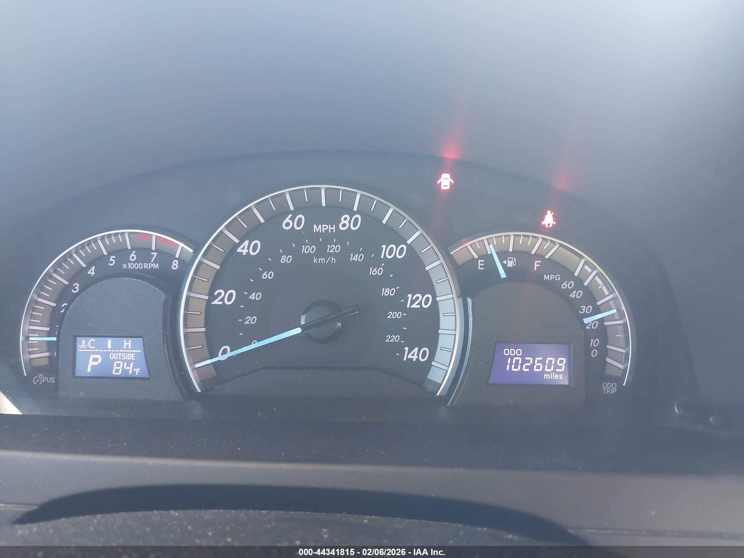 TOYOTA CAMRY image 7