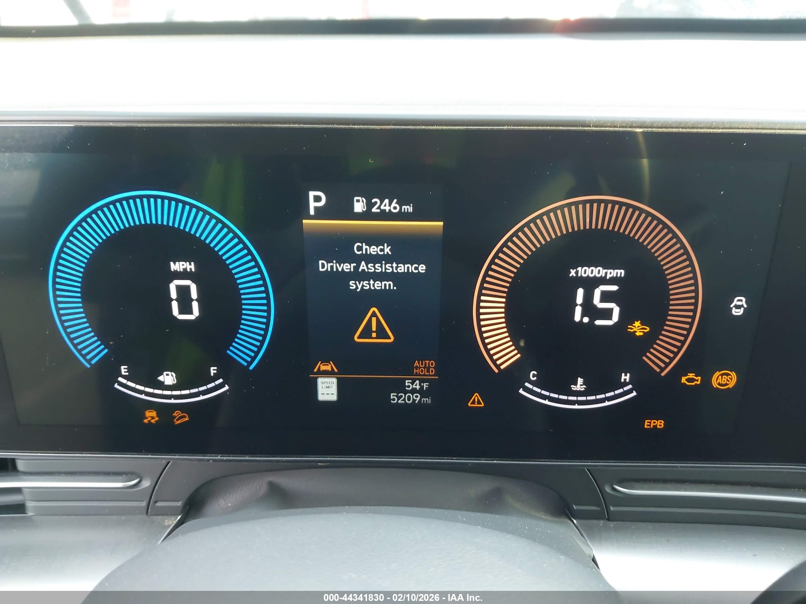 HYUNDAI KONA image 7