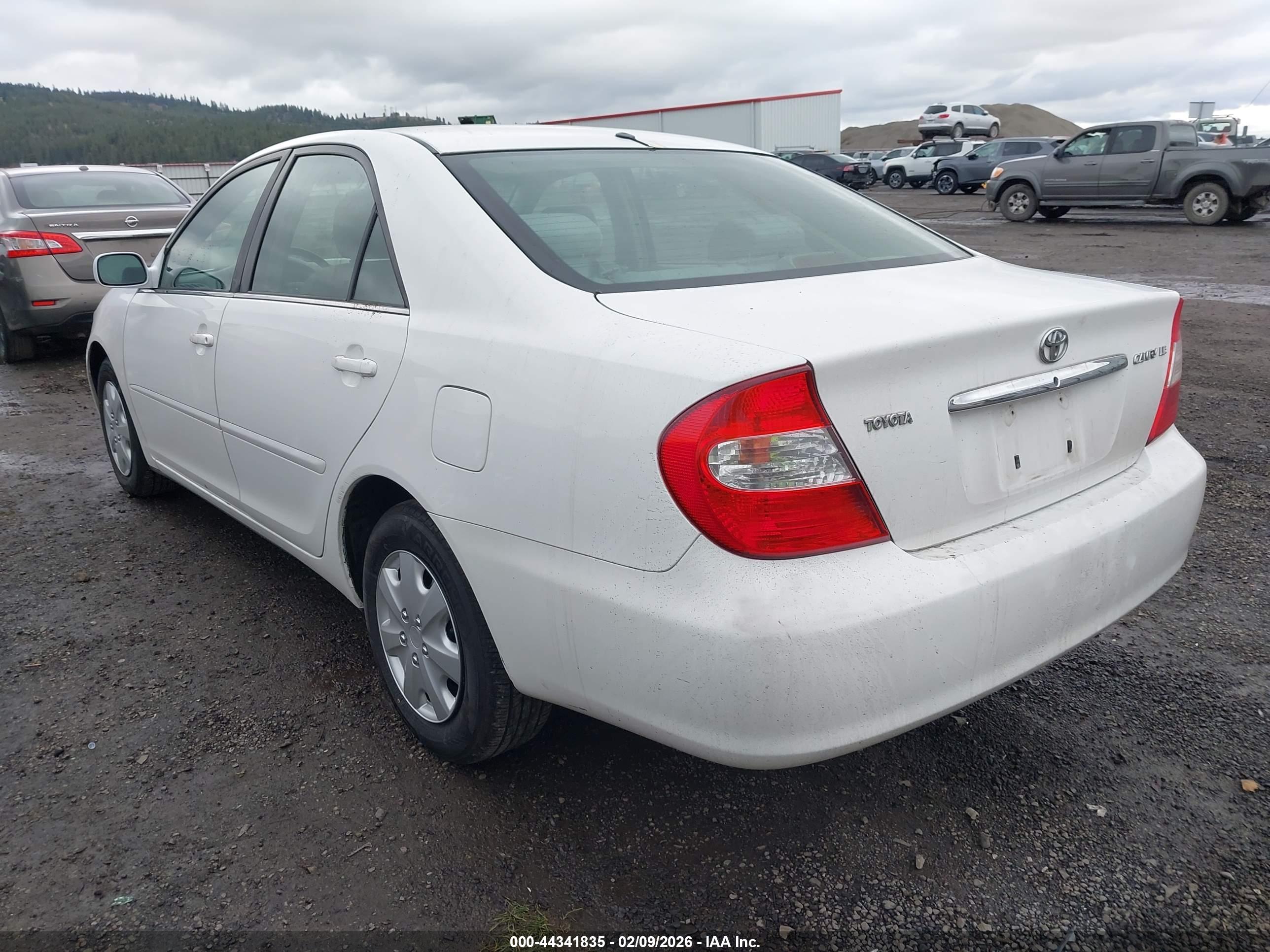 TOYOTA CAMRY image 3