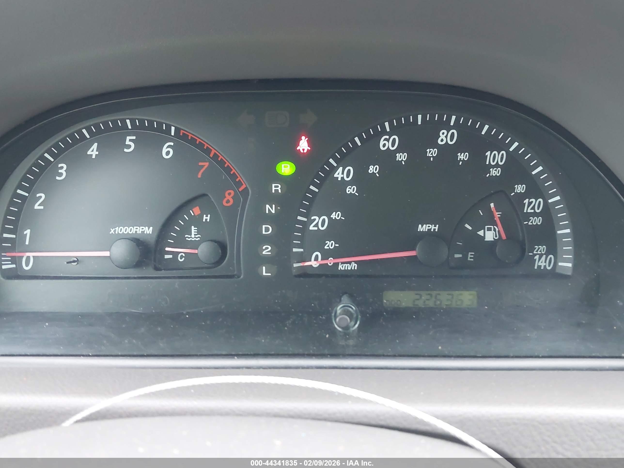 TOYOTA CAMRY image 7