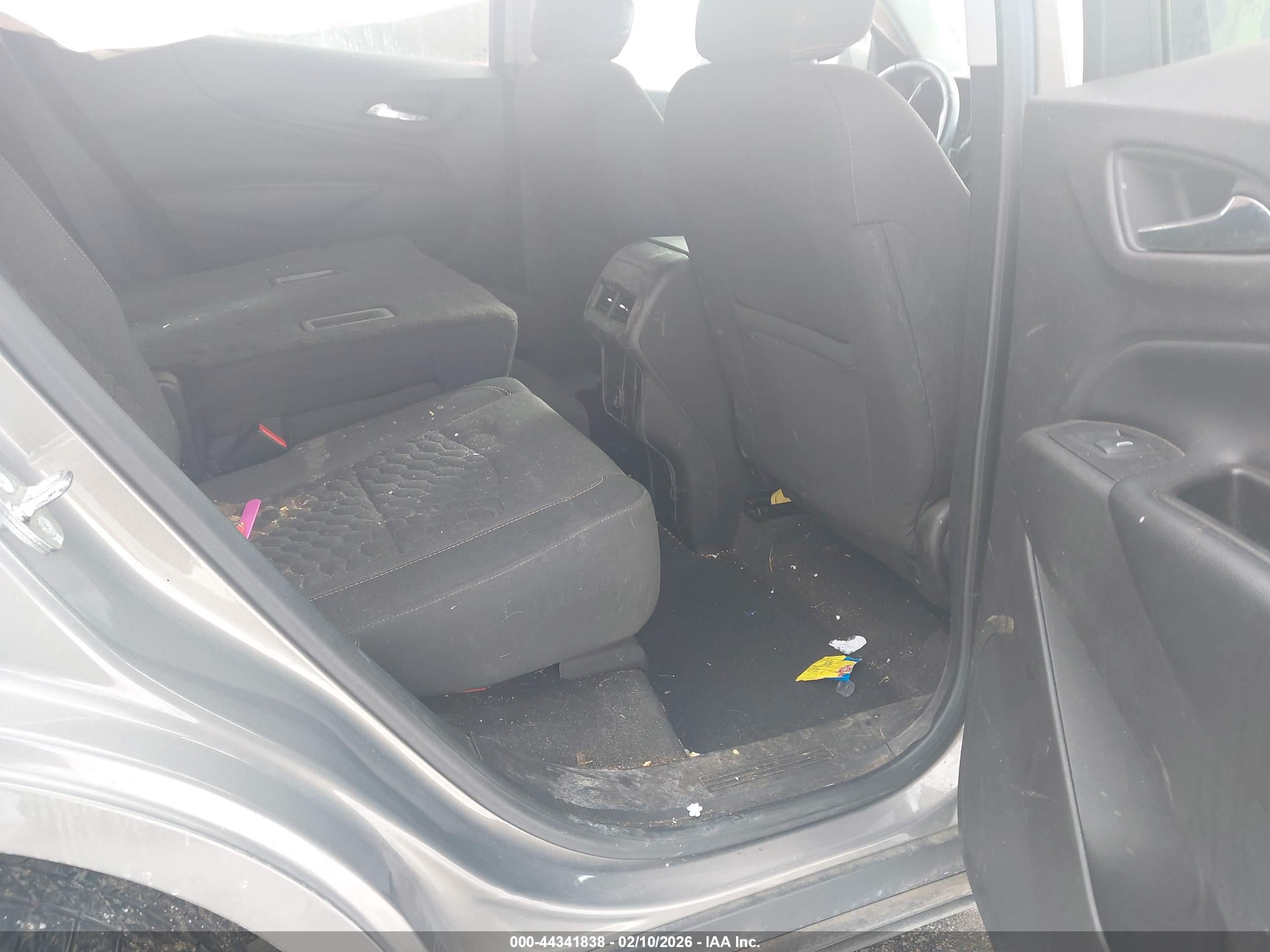 CHEVROLET EQUINOX image 8
