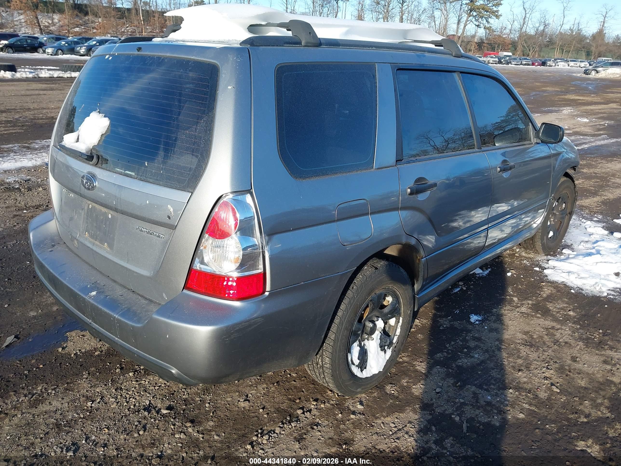 SUBARU FORESTER image 4