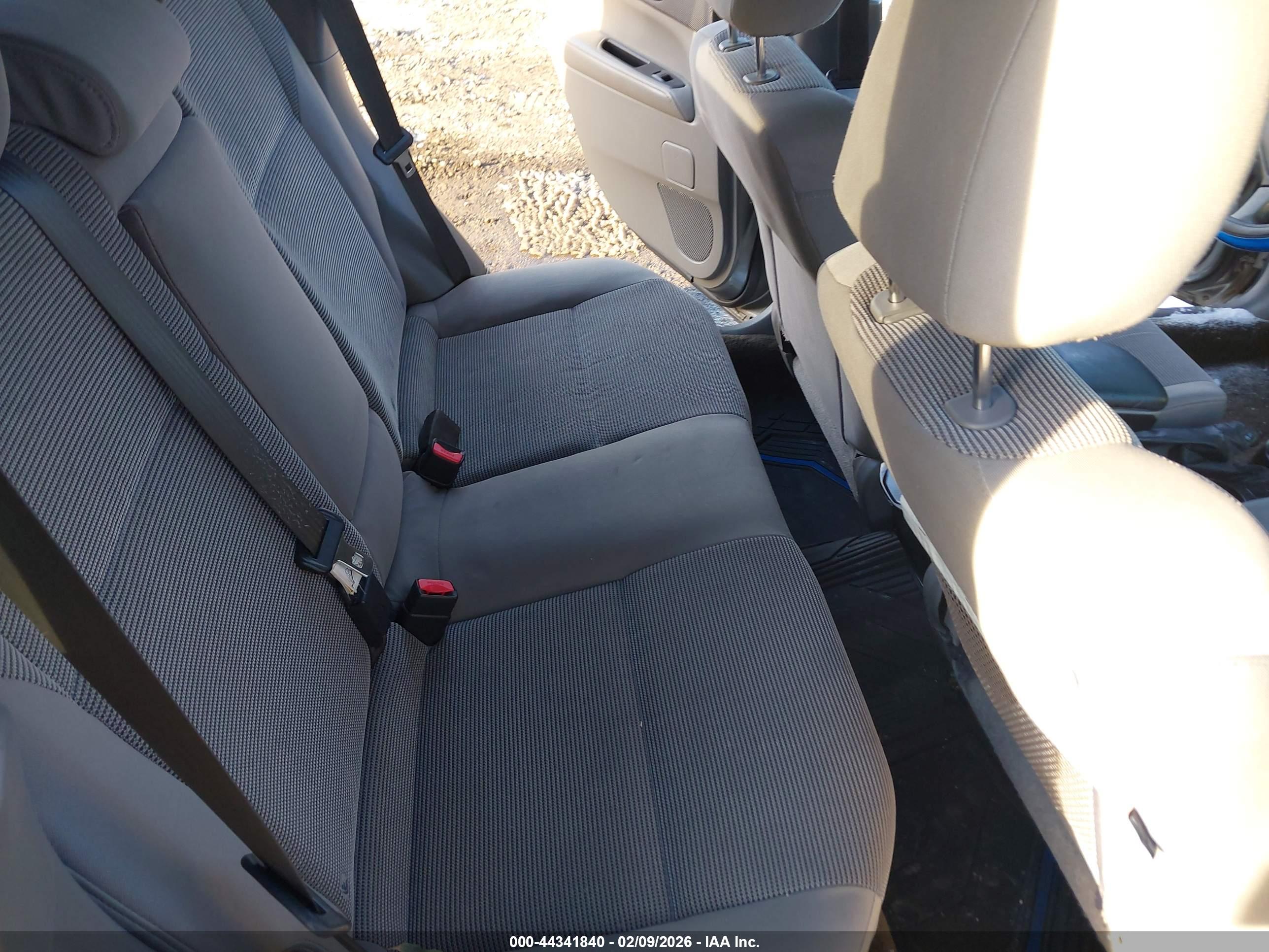 SUBARU FORESTER image 8