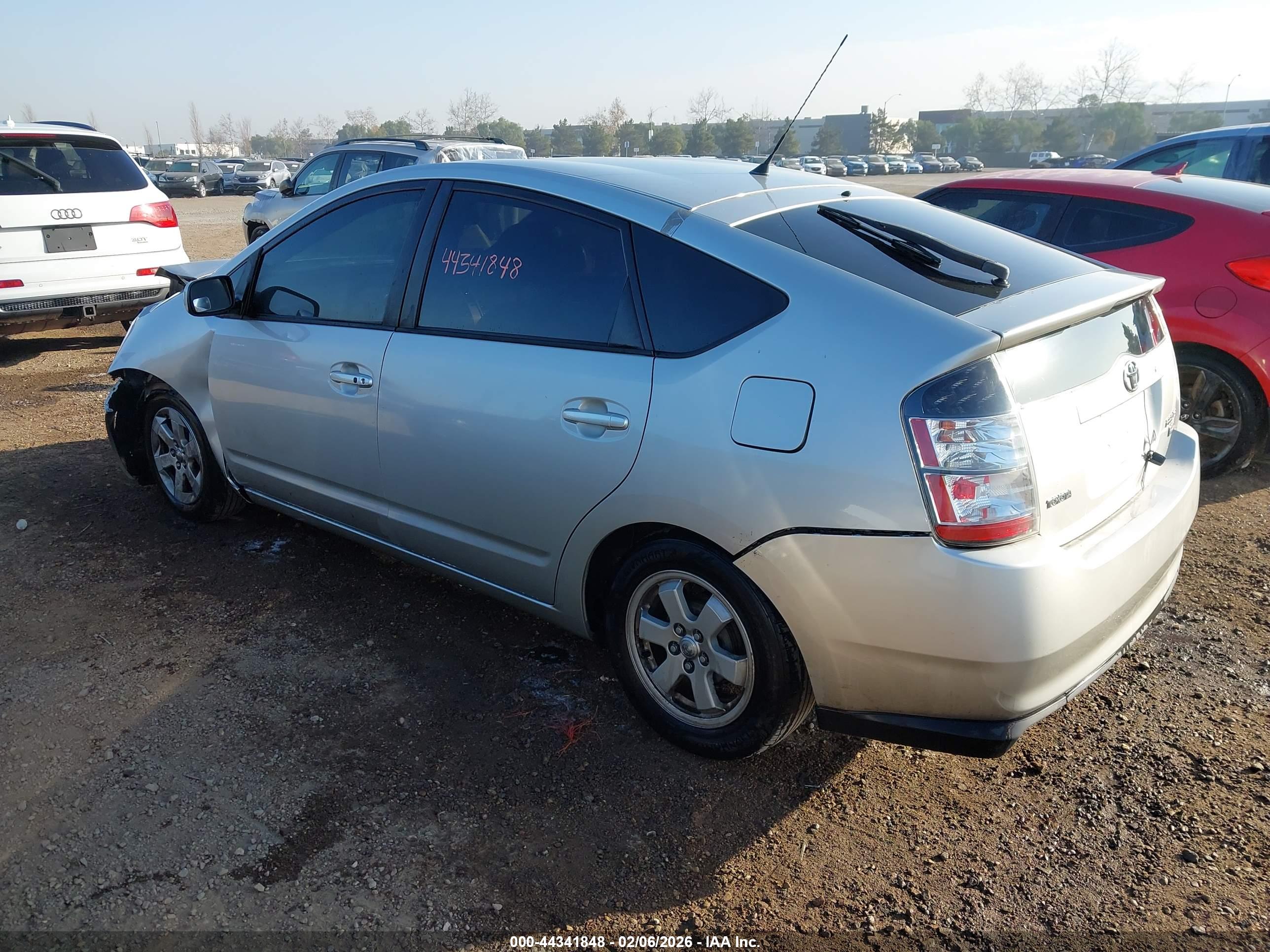 TOYOTA PRIUS image 3