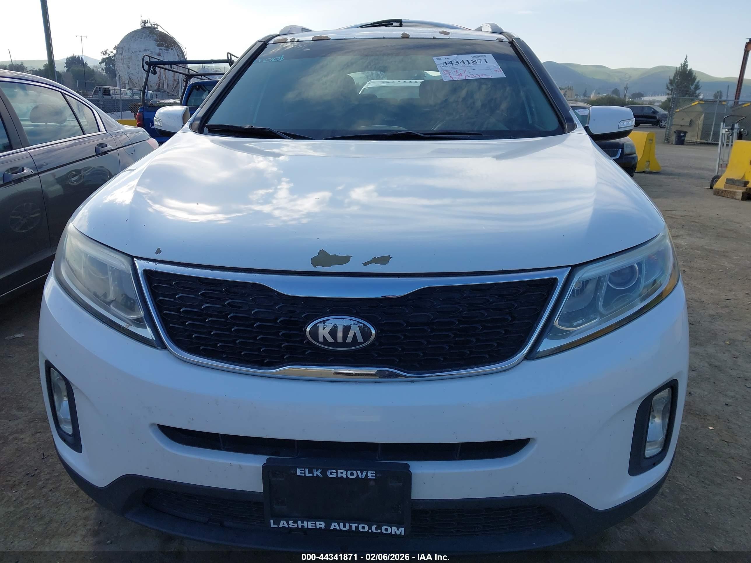KIA SORENTO image 6