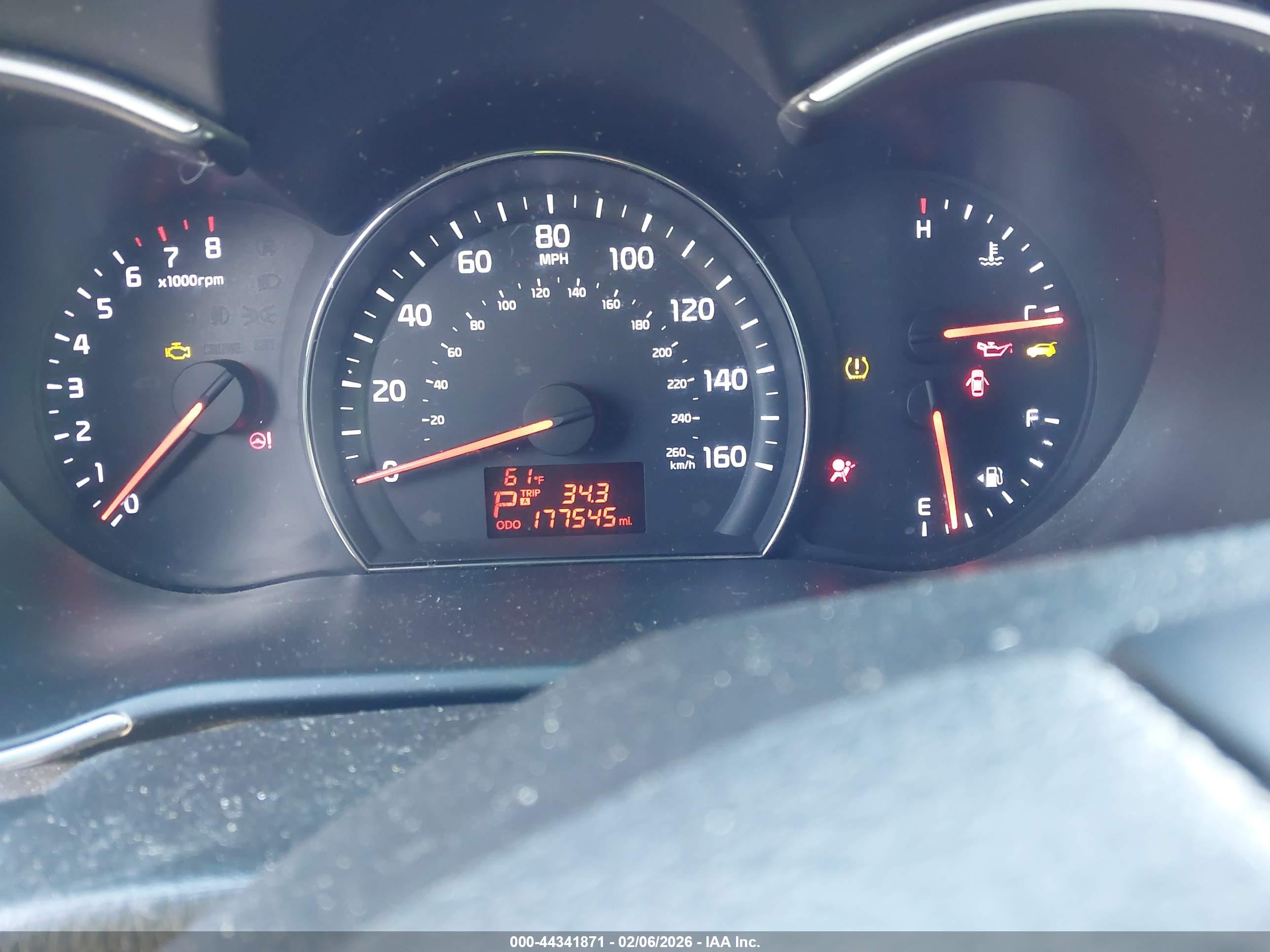 KIA SORENTO image 7