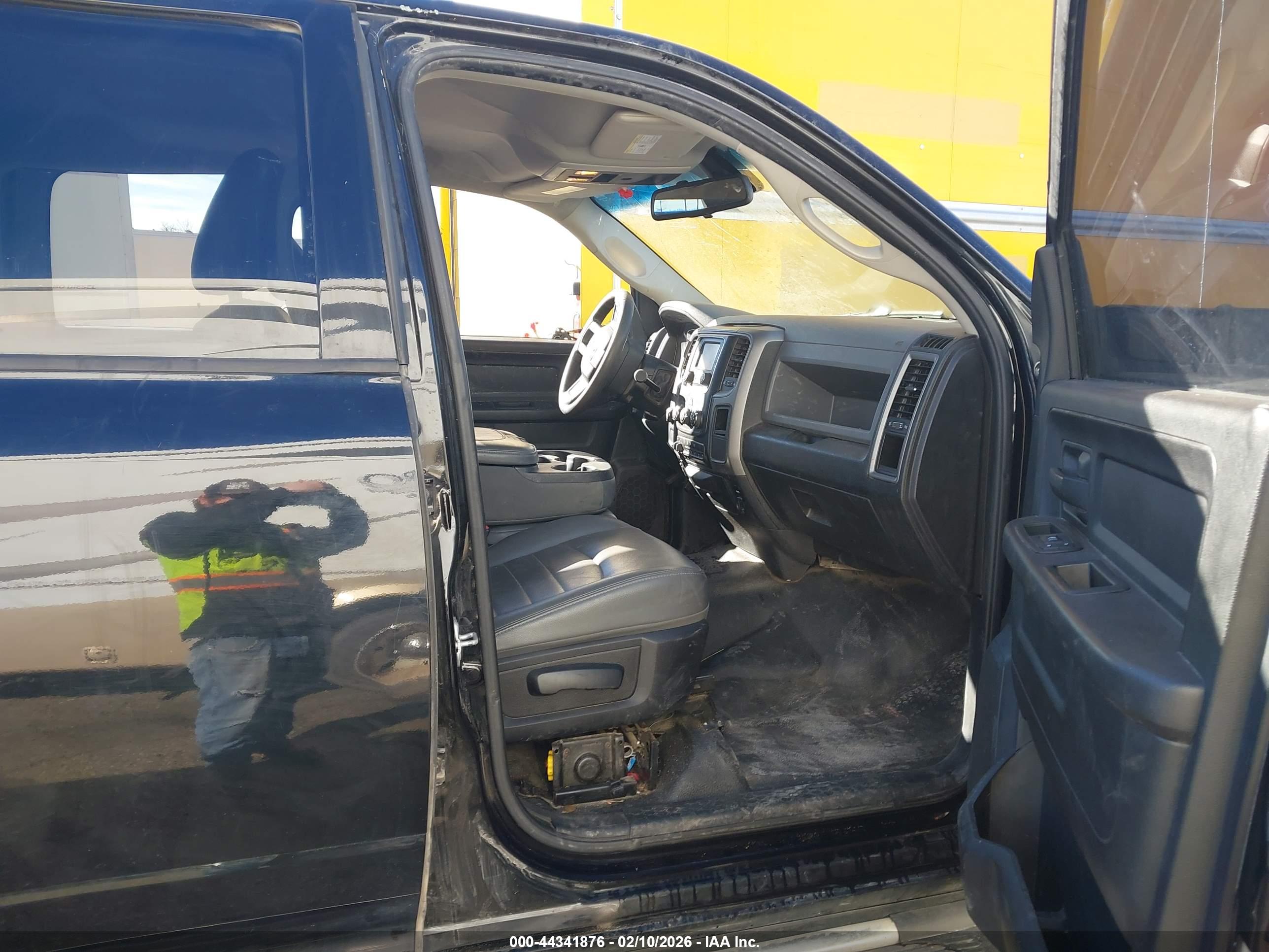 RAM 3500 image 8