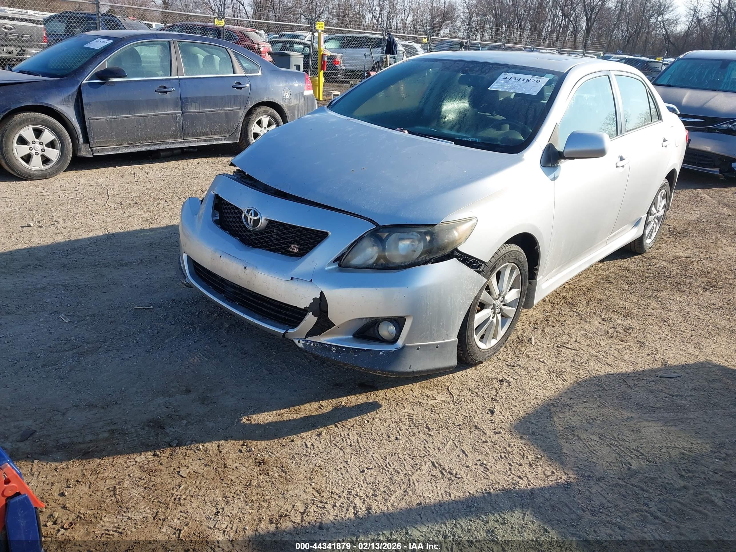 TOYOTA COROLLA image 2
