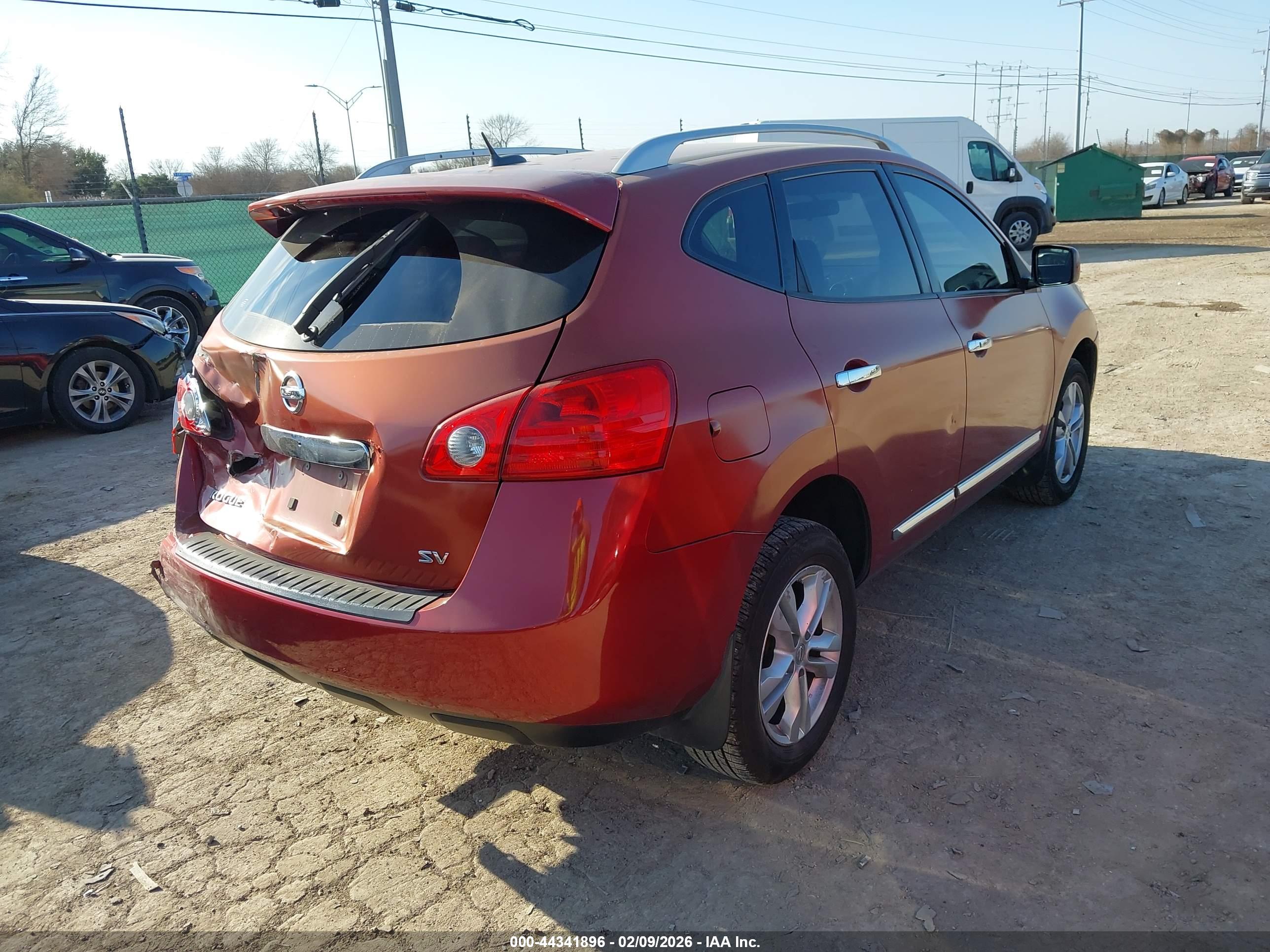 NISSAN ROGUE image 4