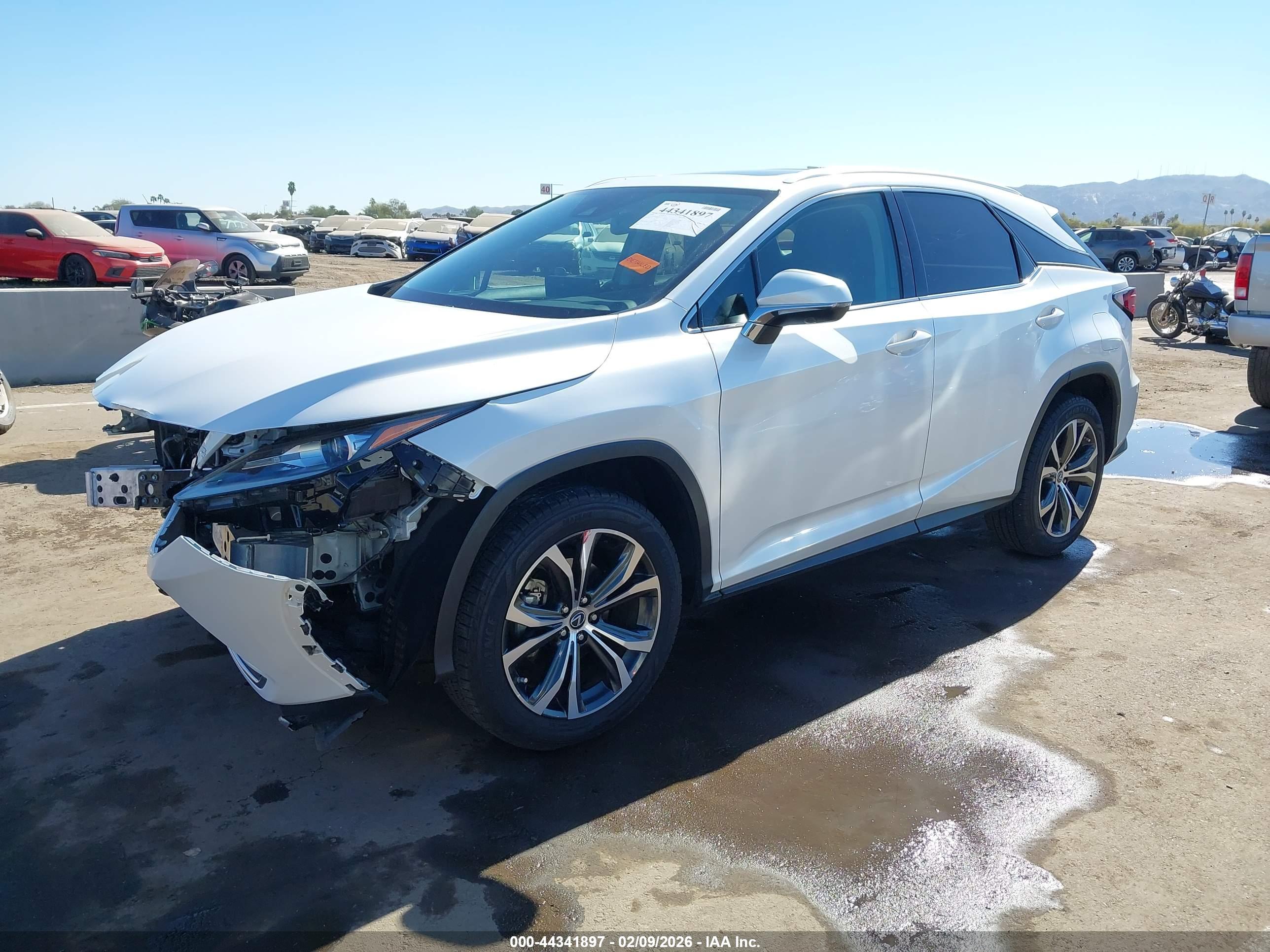 LEXUS RX image 2
