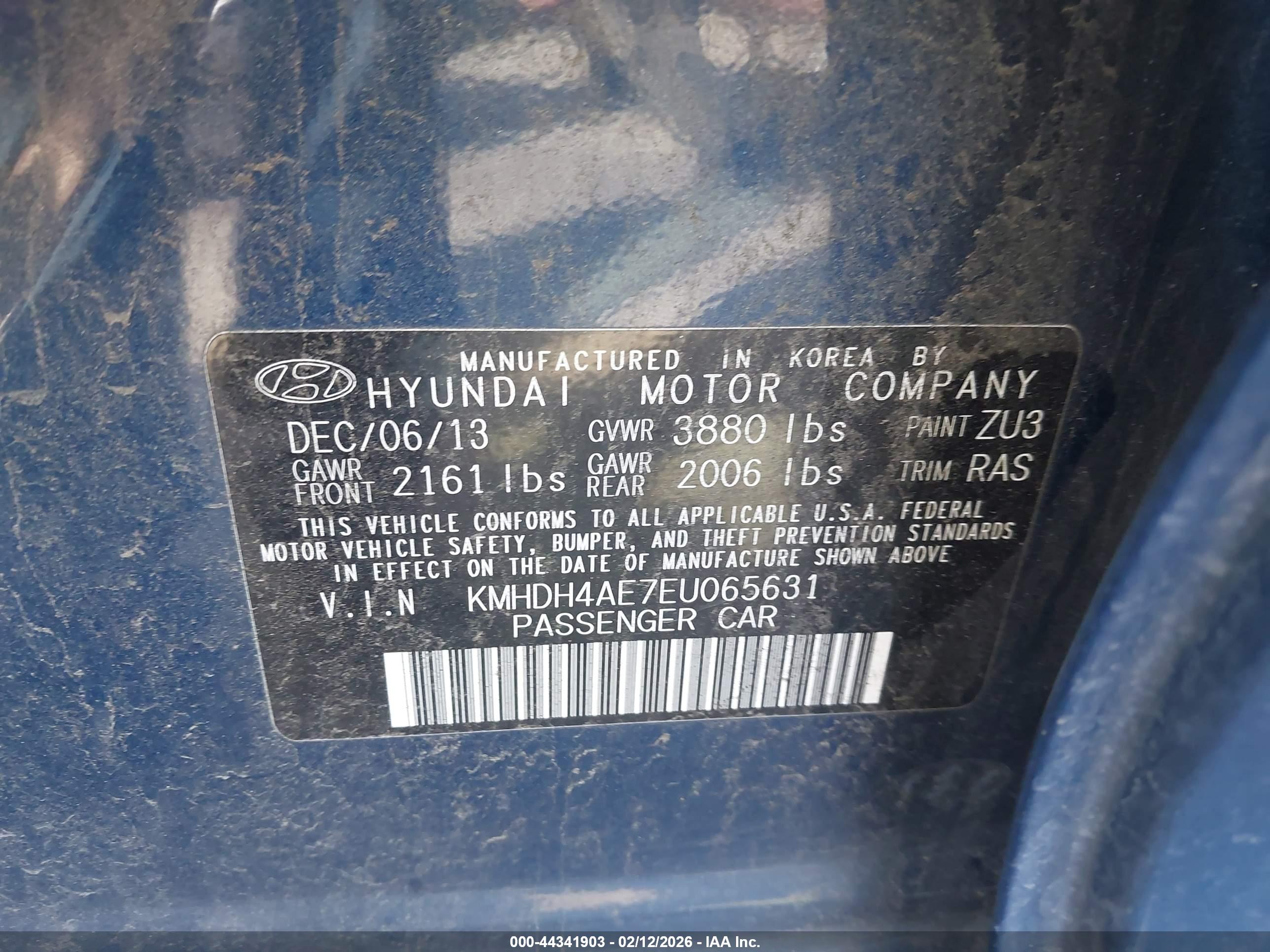 HYUNDAI ELANTRA image 9