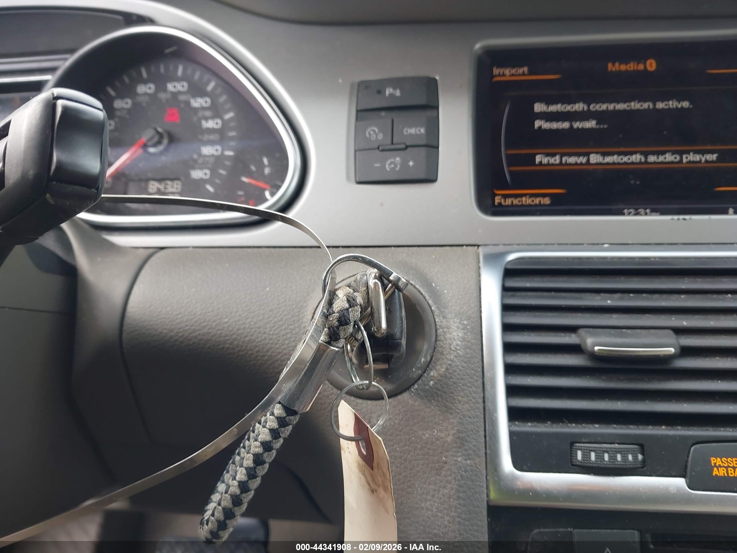 AUDI Q7 image 11
