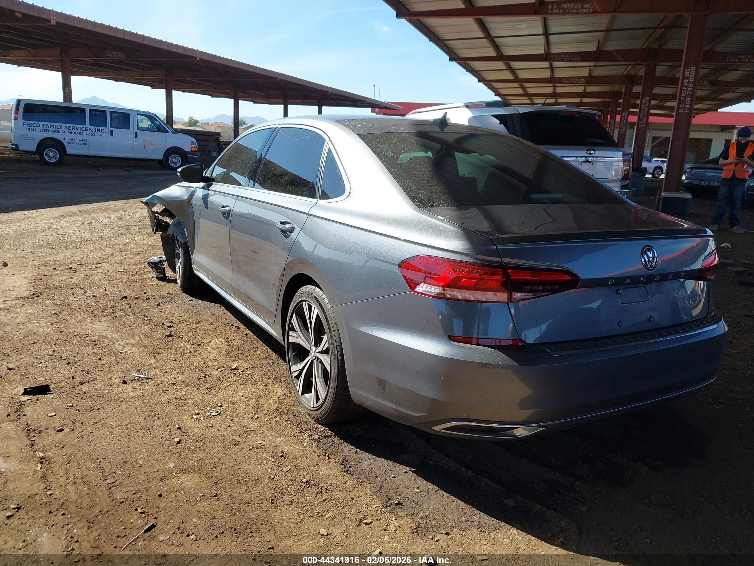 VOLKSWAGEN PASSAT image 3
