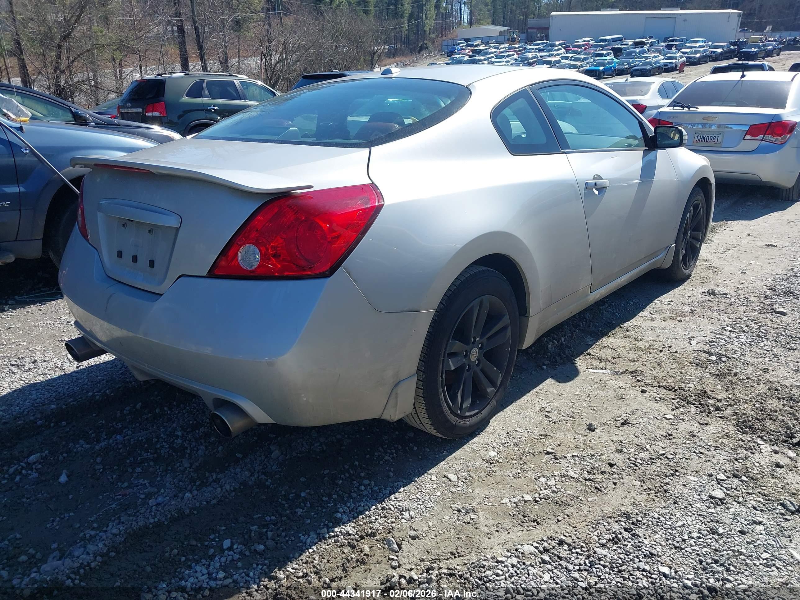 NISSAN ALTIMA image 4