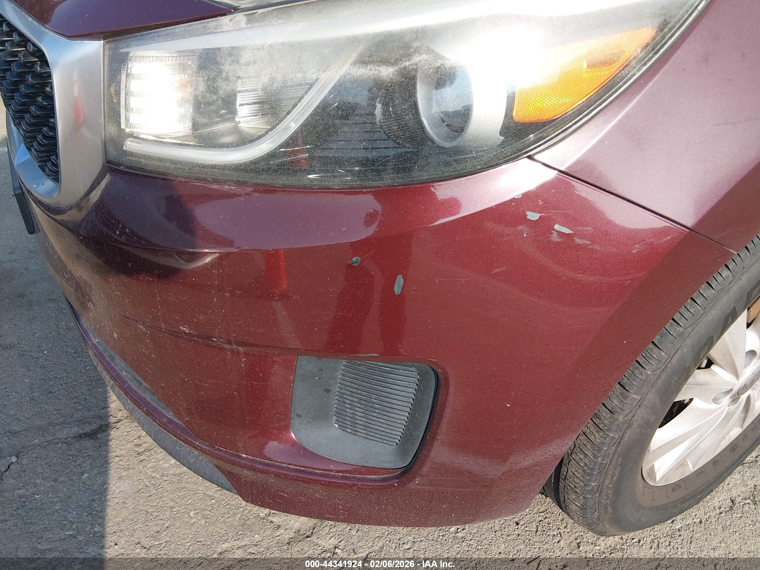 KIA SEDONA image 6